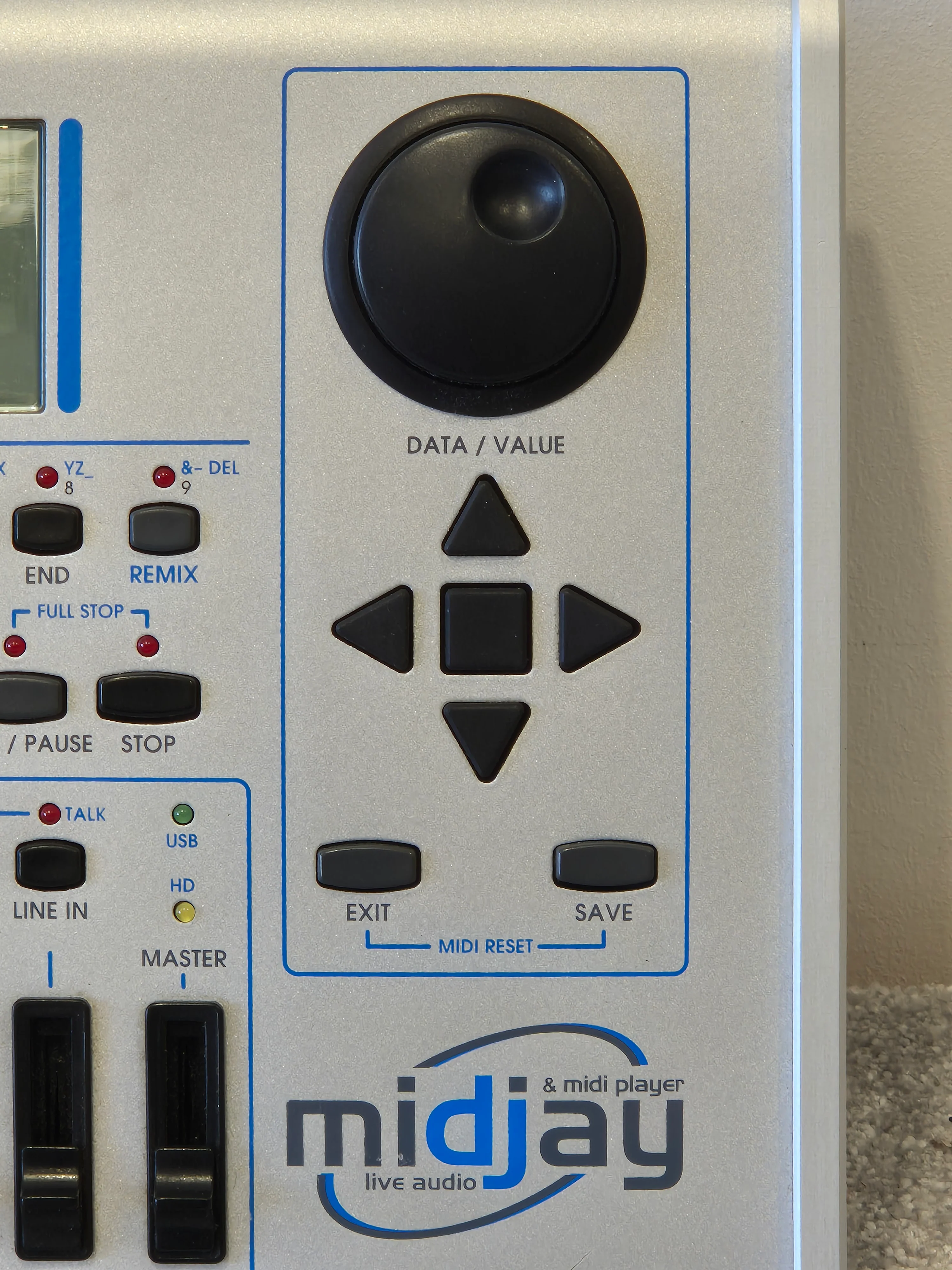 Ketron Midjay – Live Audio/MIDI Player Multimedia Module – Excellent w/ Soft Bag, Power Cable, USB Cable & Manual - Image 2