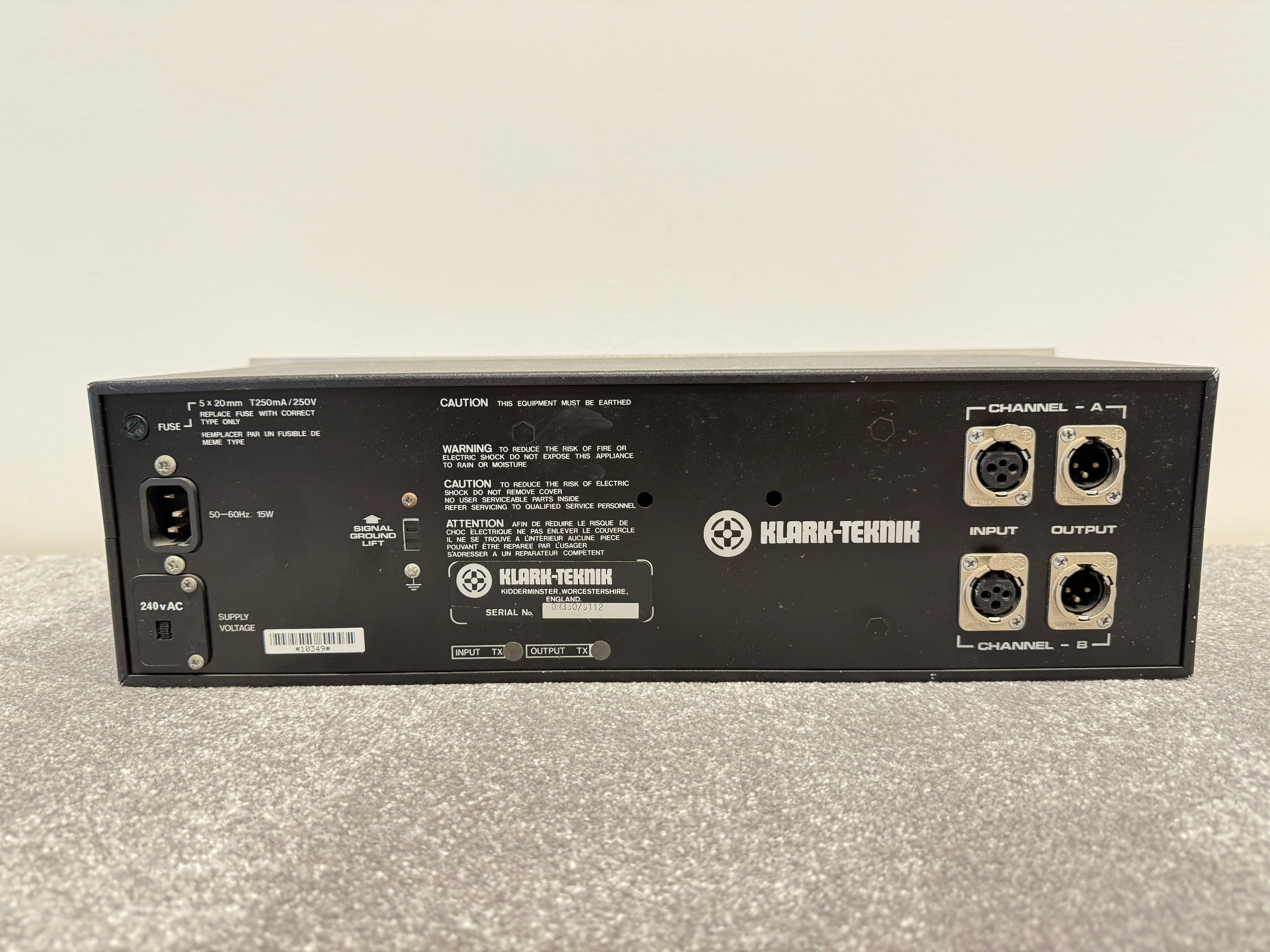 Klark Teknik DN360 30 Band Graphic Equaliser - Image 8