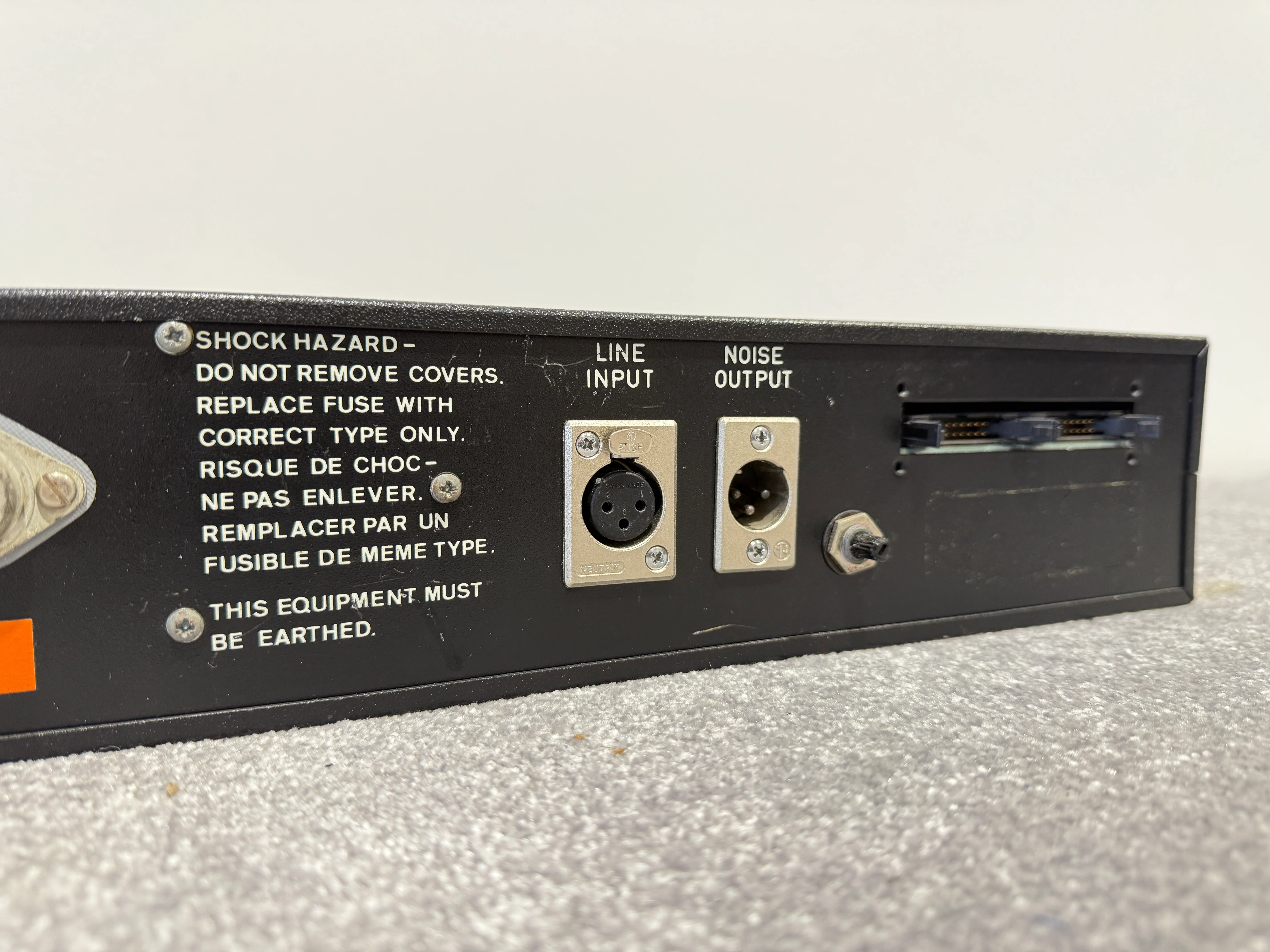 Klark-Teknik DN60 Real Time Spectrum Analyser - Image 9