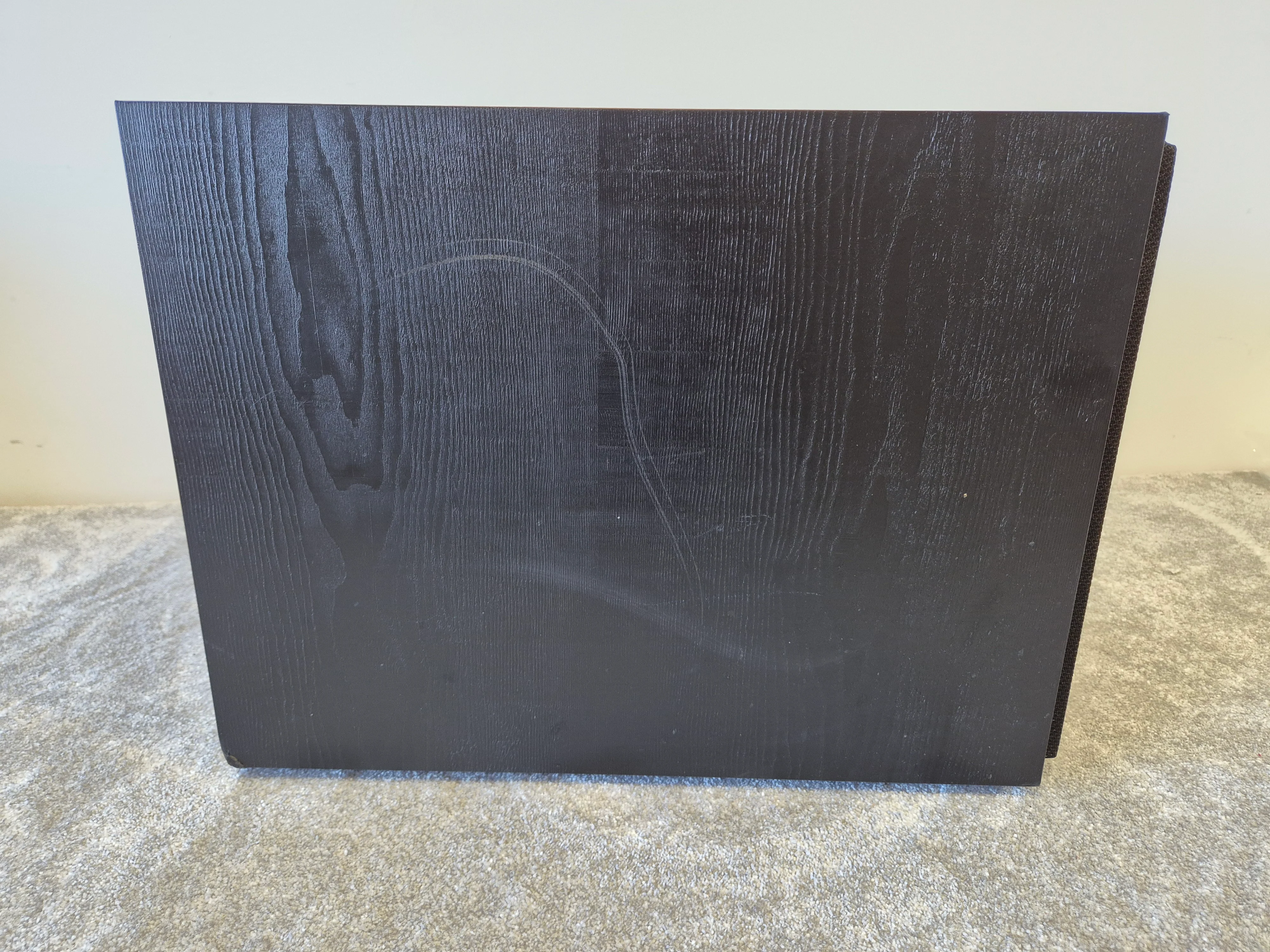 Klipsch R-101SW - High-Performance Subwoofer - Image 2