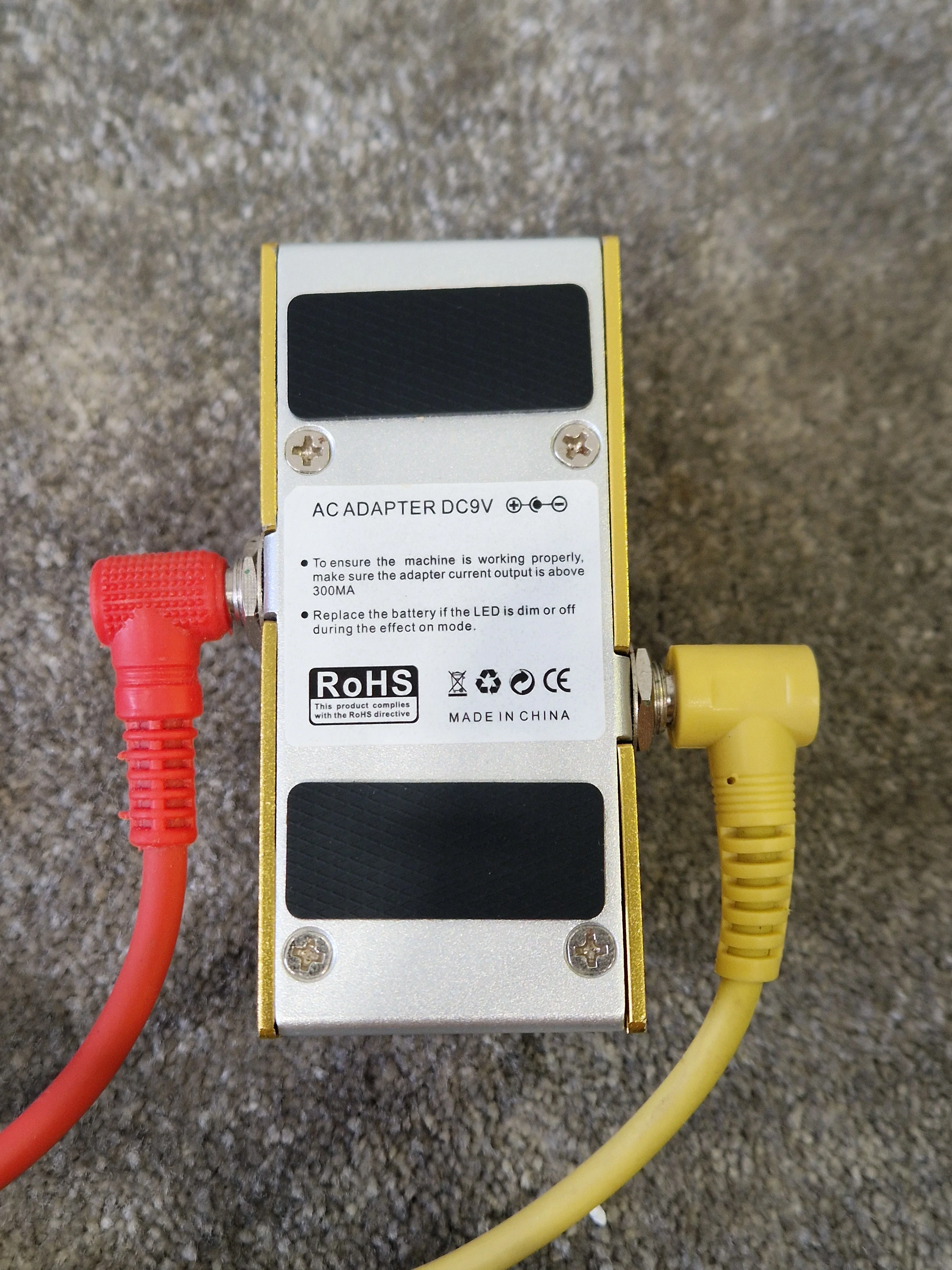 Kmise Tremolo Effects Pedal – True Bypass – Excellent w/ AUX Cables - Image 5