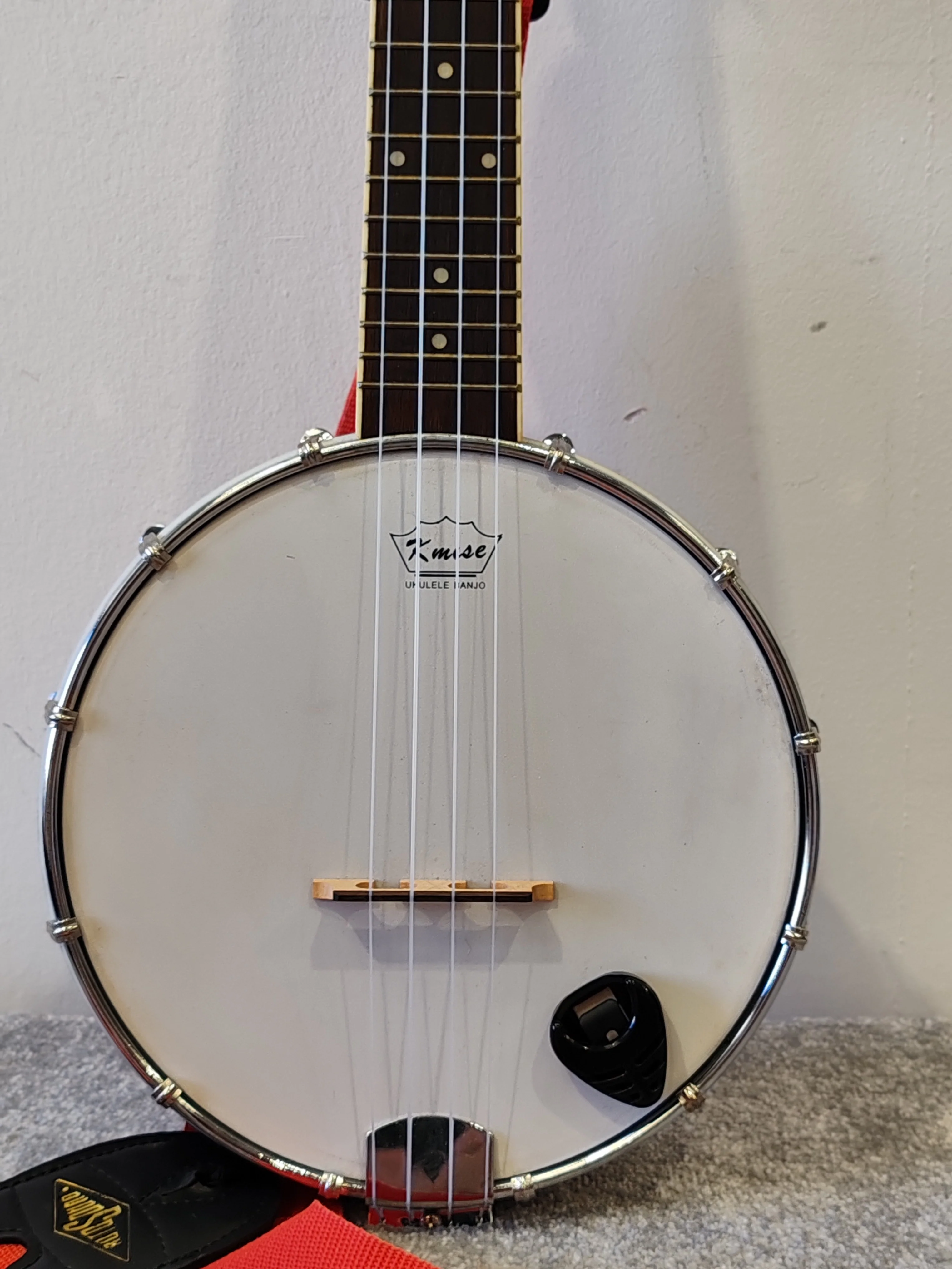 Kmise Ukulele Banjo – Very Good Condition | Polyester Drumhead, Closed Geared Tuners - Image 3