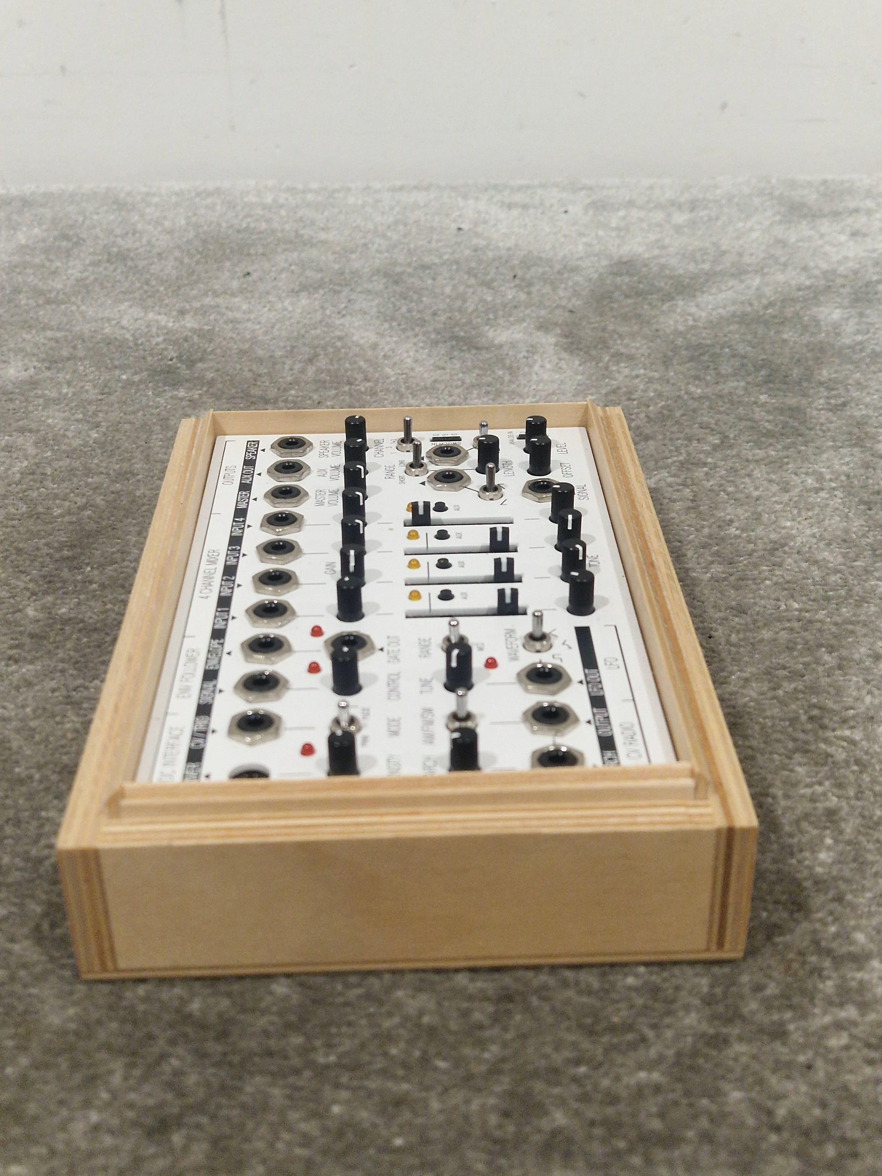 KOMA Field Kit Processor- Experimental Sound Module - Excellent w/ Power Supply & Hard Case - Image 10