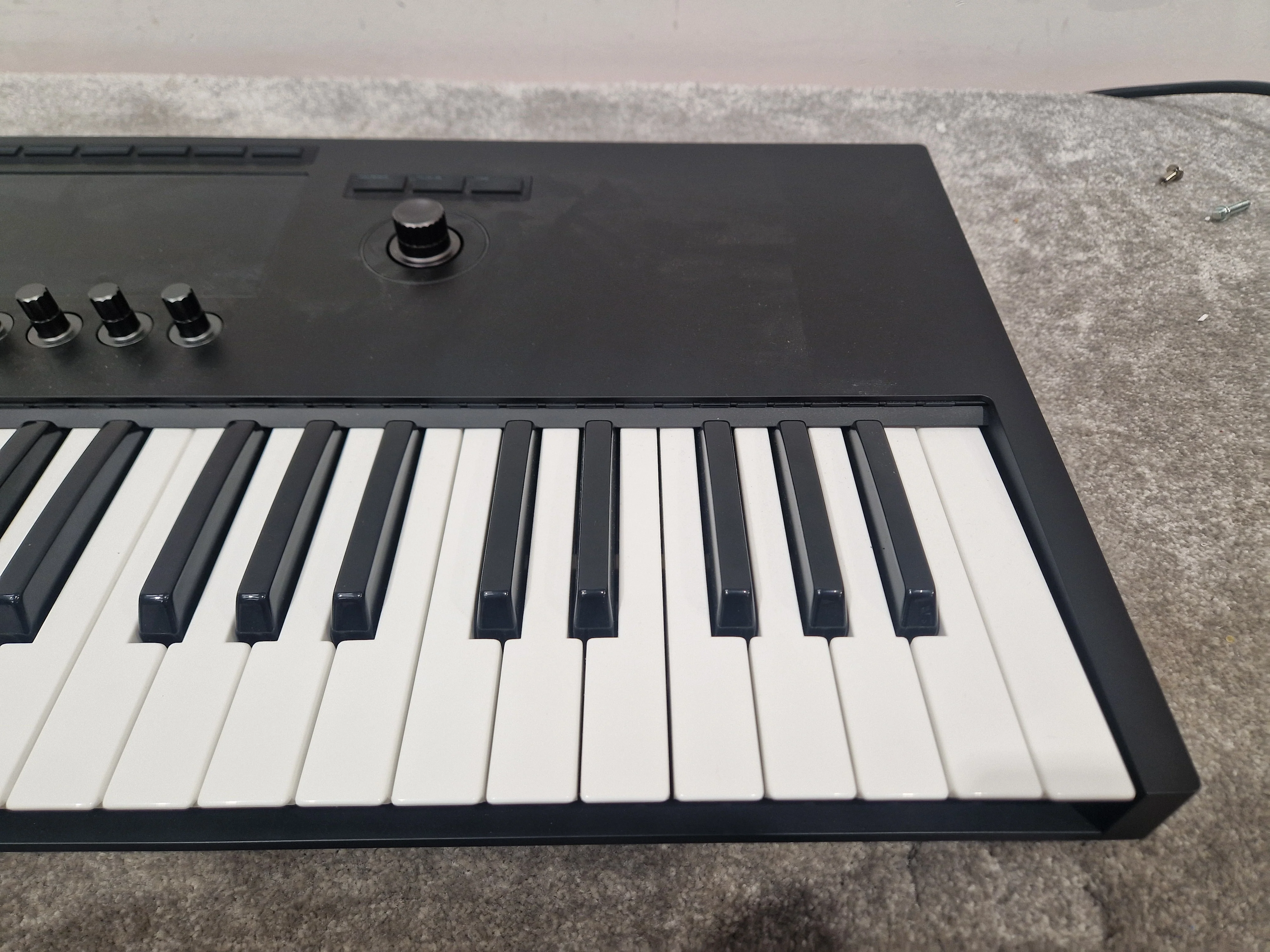 Kontrol S49 Mk3 - 49-Key MIDI Controller, USB Connectivity - Excellent w/ Original Box & Power Supply - Image 5