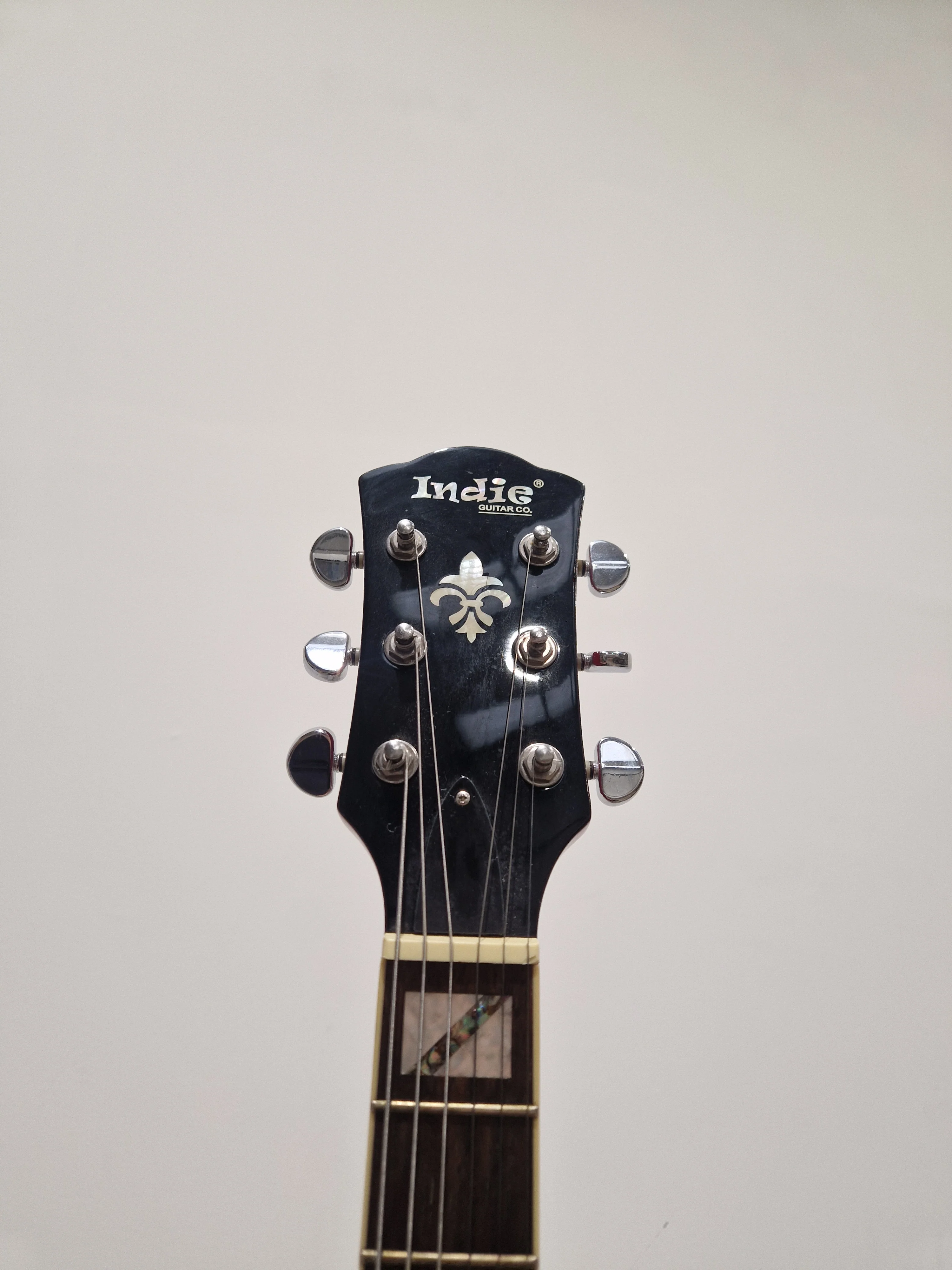 Indie Semi Acoustic 335 Electric Guitar Red - Made in Korea - Excellent w/ Hard Case - Image 8
