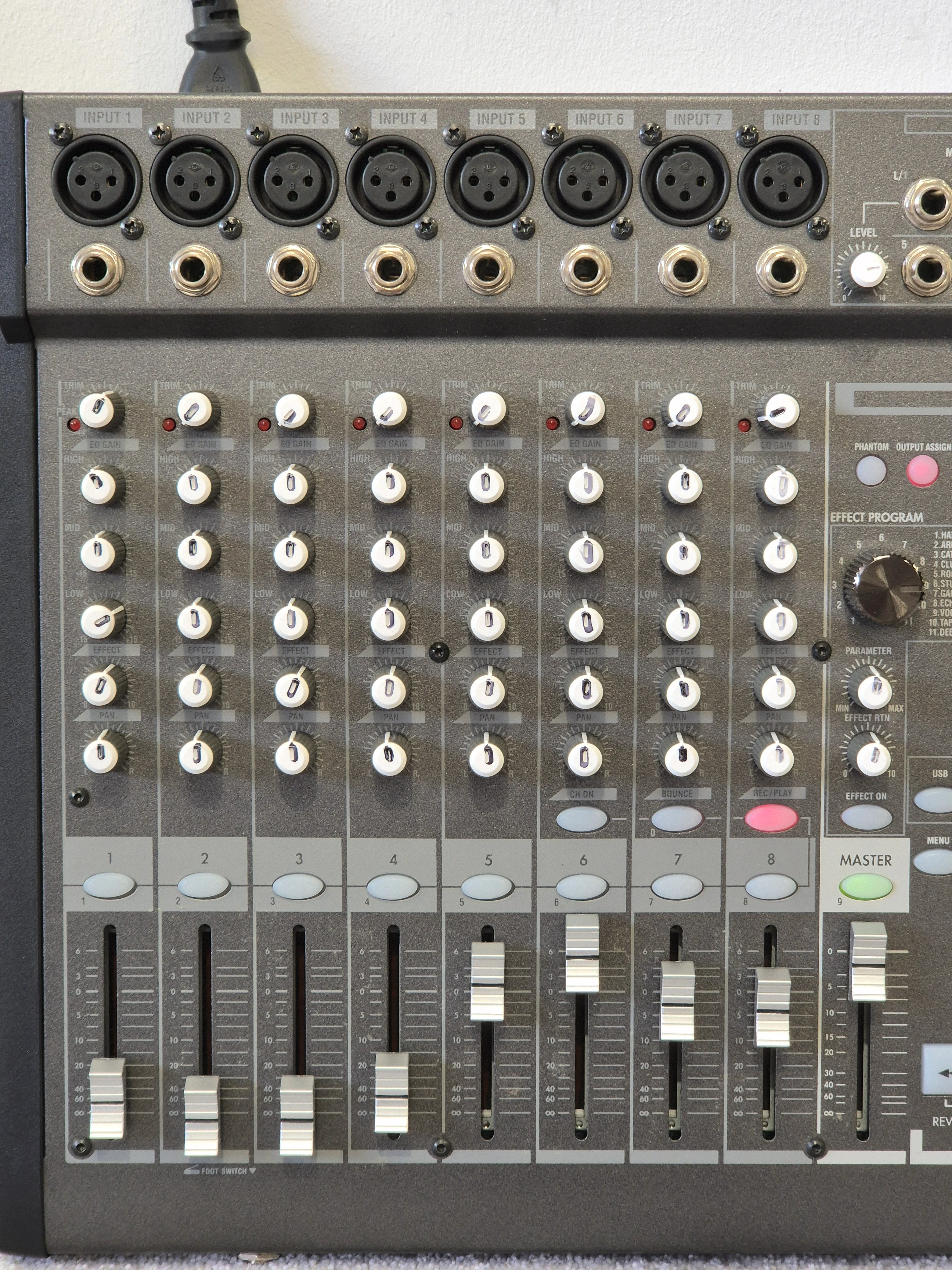 Korg D888 - 8 Track Digital Recorder - Very Good - Image 3