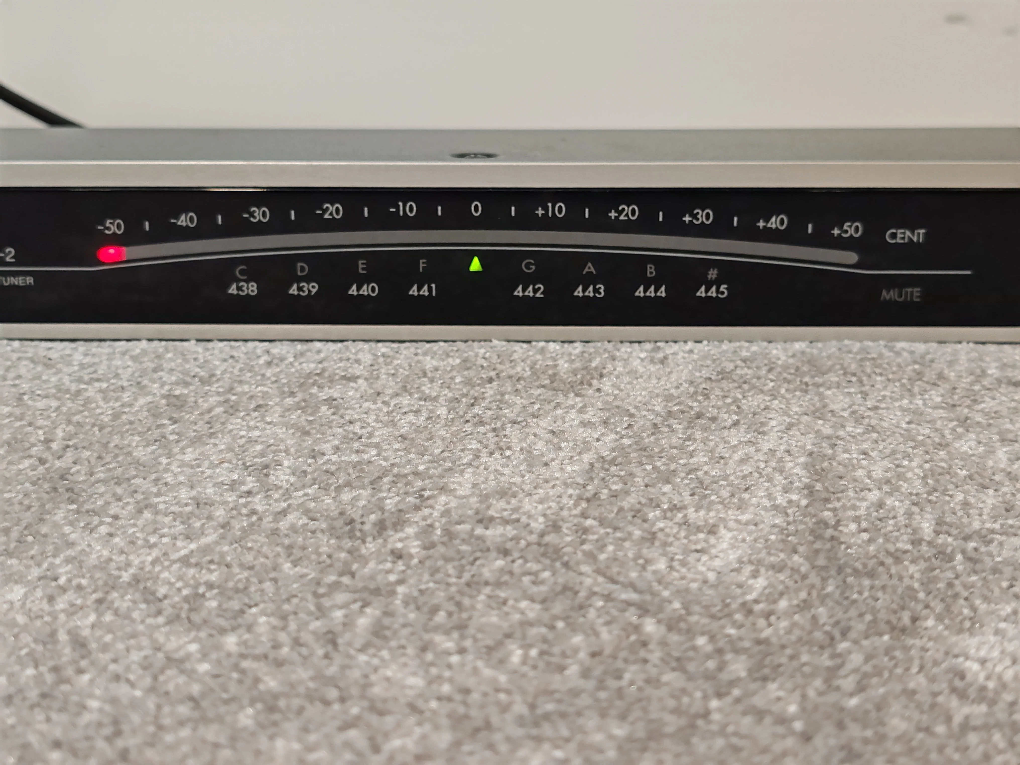 Korg DTR-2 Rack Mount Digital Guitar Tuner - Image 3