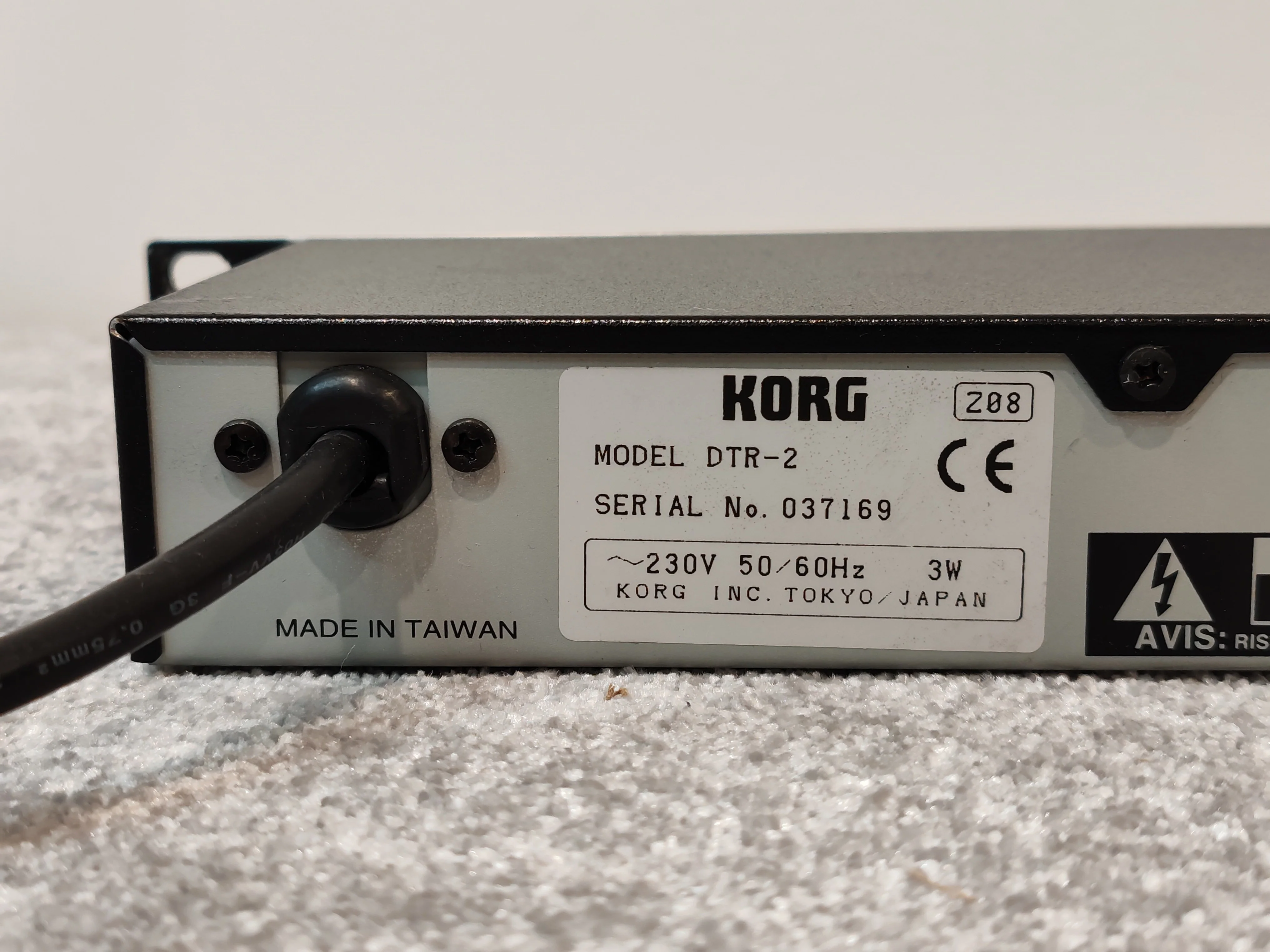 Korg DTR-2 Rack Mount Digital Guitar Tuner - Image 8