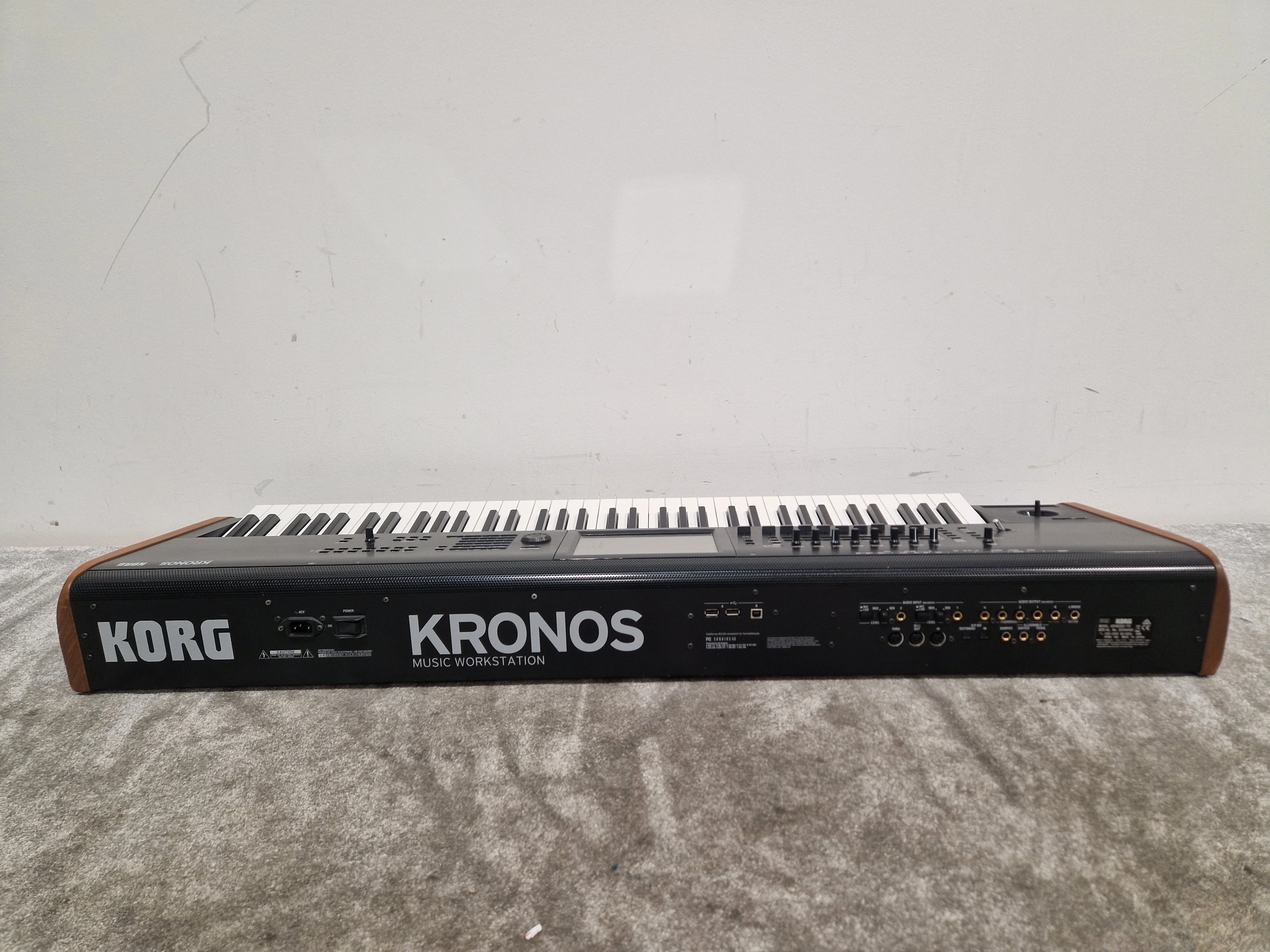 Korg Kronos 2 73 - Advanced Synth Workstation - Very Good w/ Power Supply, Manual, CDs - Image 11
