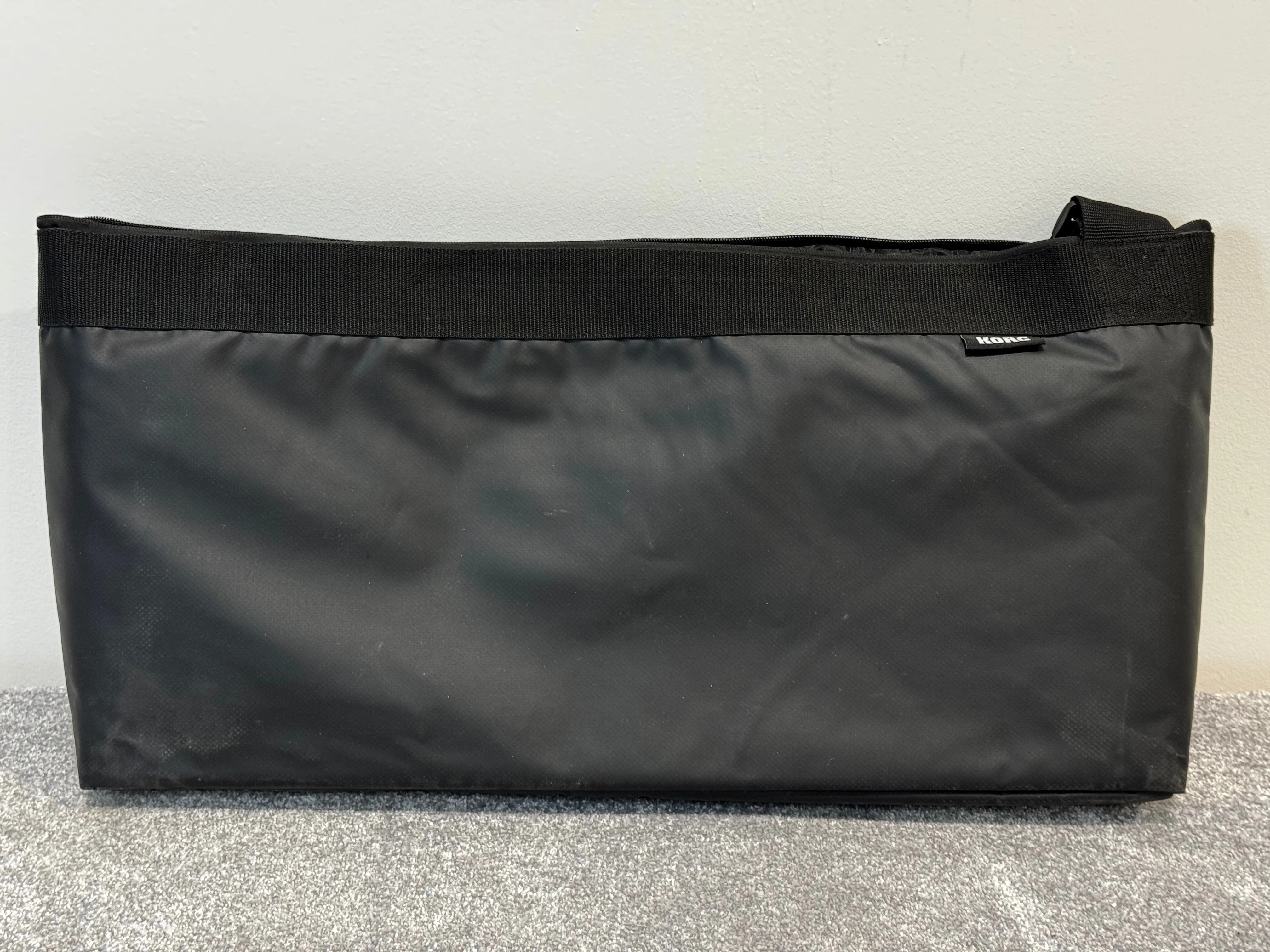 Korg Microkorg Synthesizer / Vocoder With Carry Case - Image 2