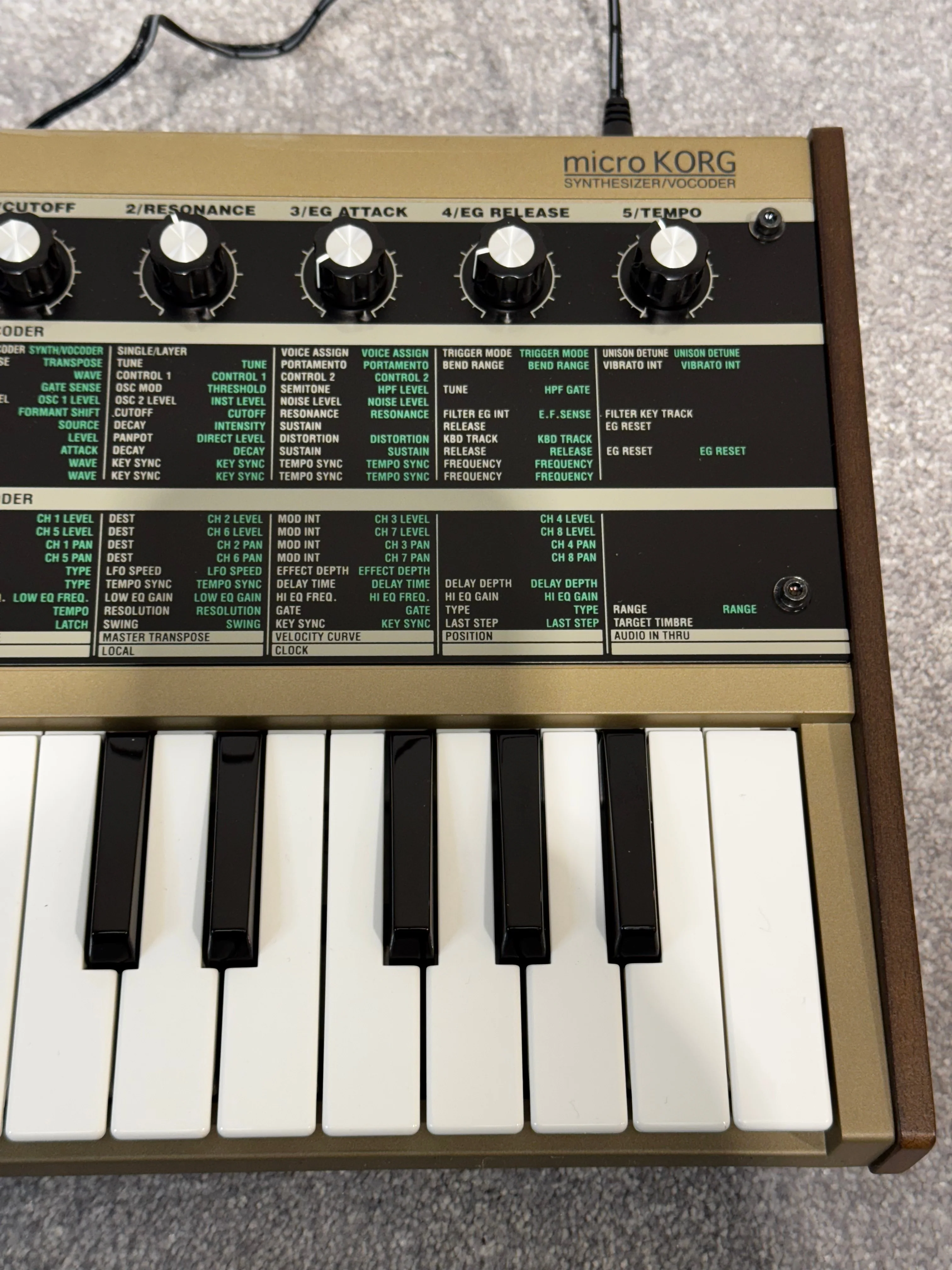 Korg Microkorg Synthesizer / Vocoder With Carry Case - Image 5