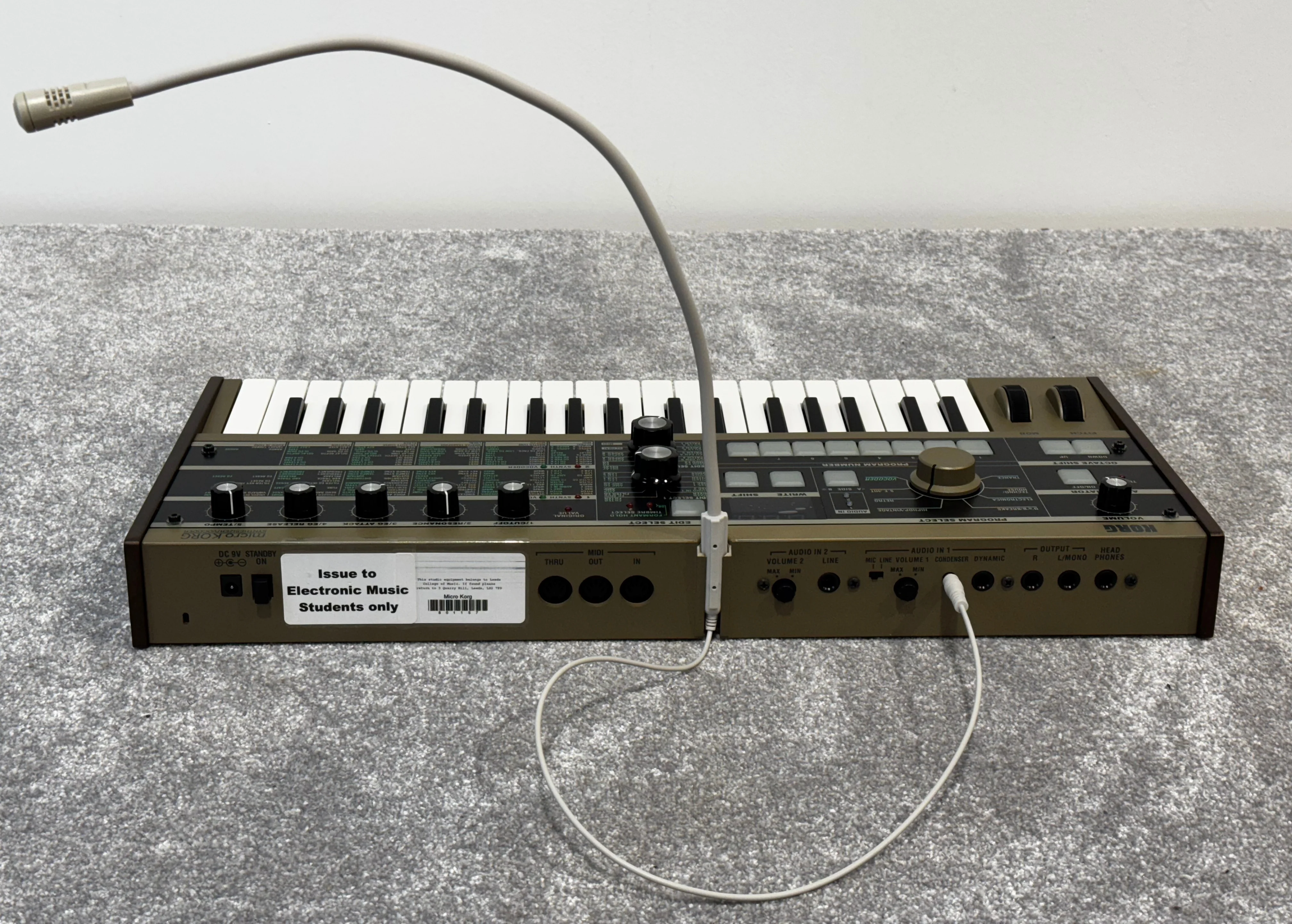 Korg Microkorg Synthesizer / Vocoder With Carry Case - Image 6