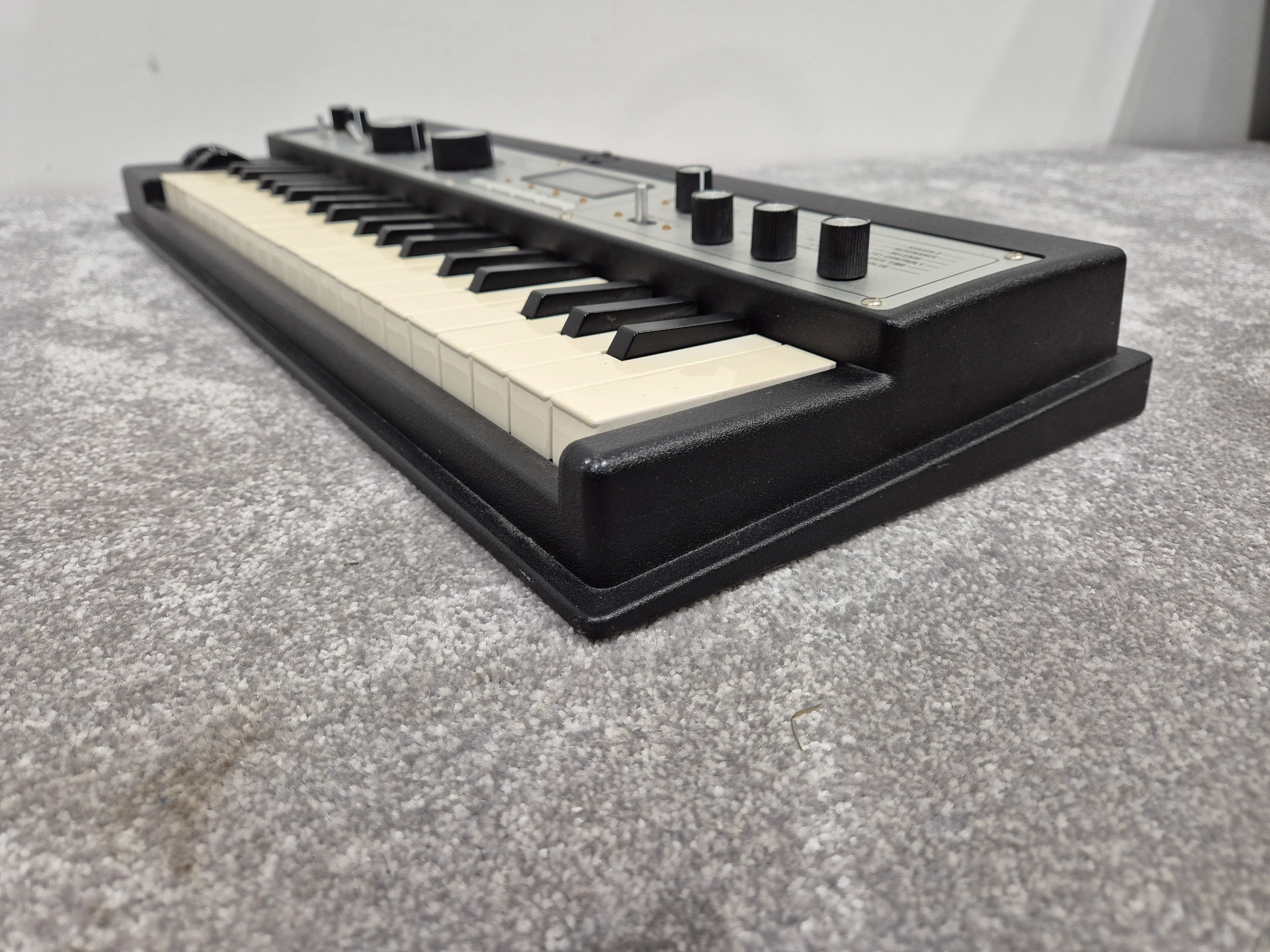 Korg microKORG XL Professional Analogue Modelling Synthesizer with Vocoder - Image 10