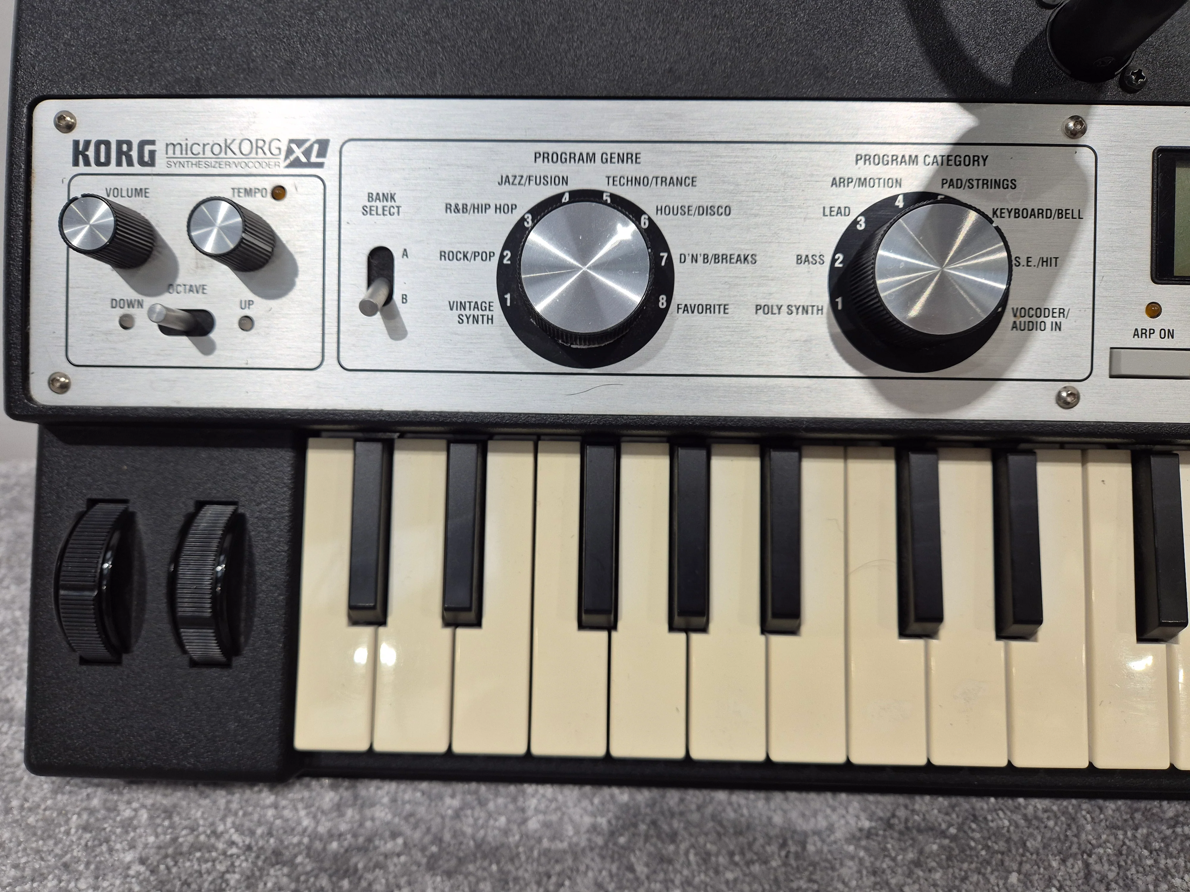 Korg microKORG XL Professional Analogue Modelling Synthesizer with Vocoder - Image 3