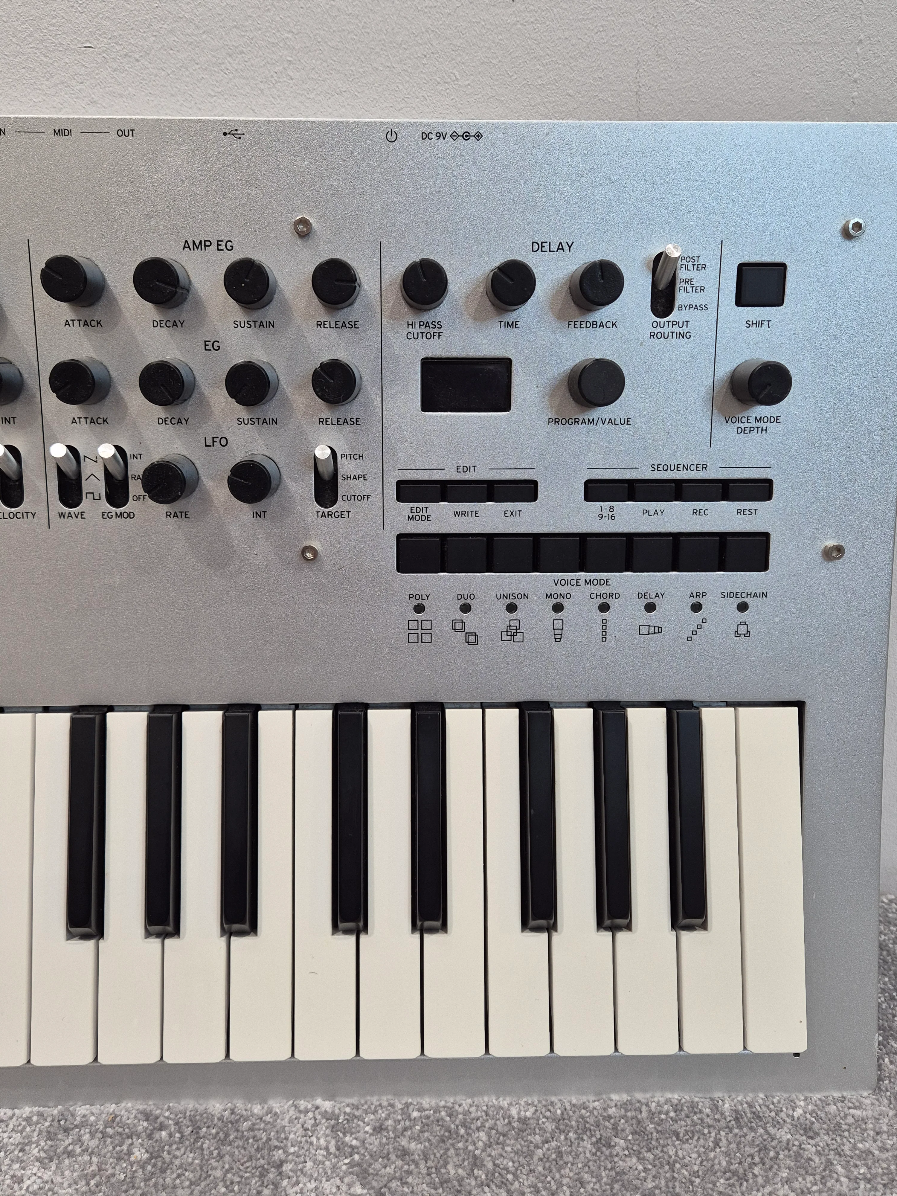 Korg Minilogue - Polyphonic Analog Synthesizer w/ Original Box - Image 3