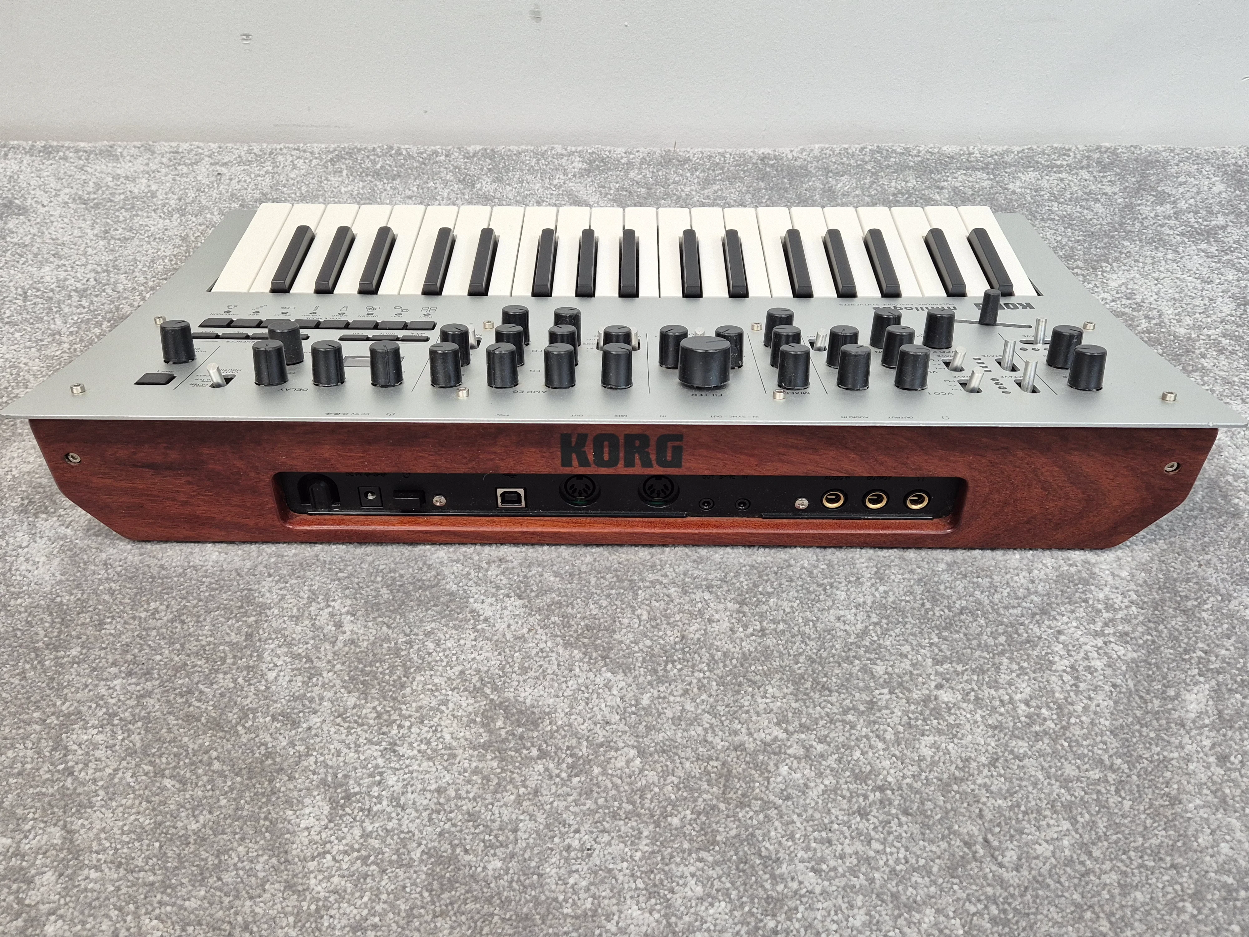 Korg Minilogue - Polyphonic Analog Synthesizer w/ Original Box - Image 8