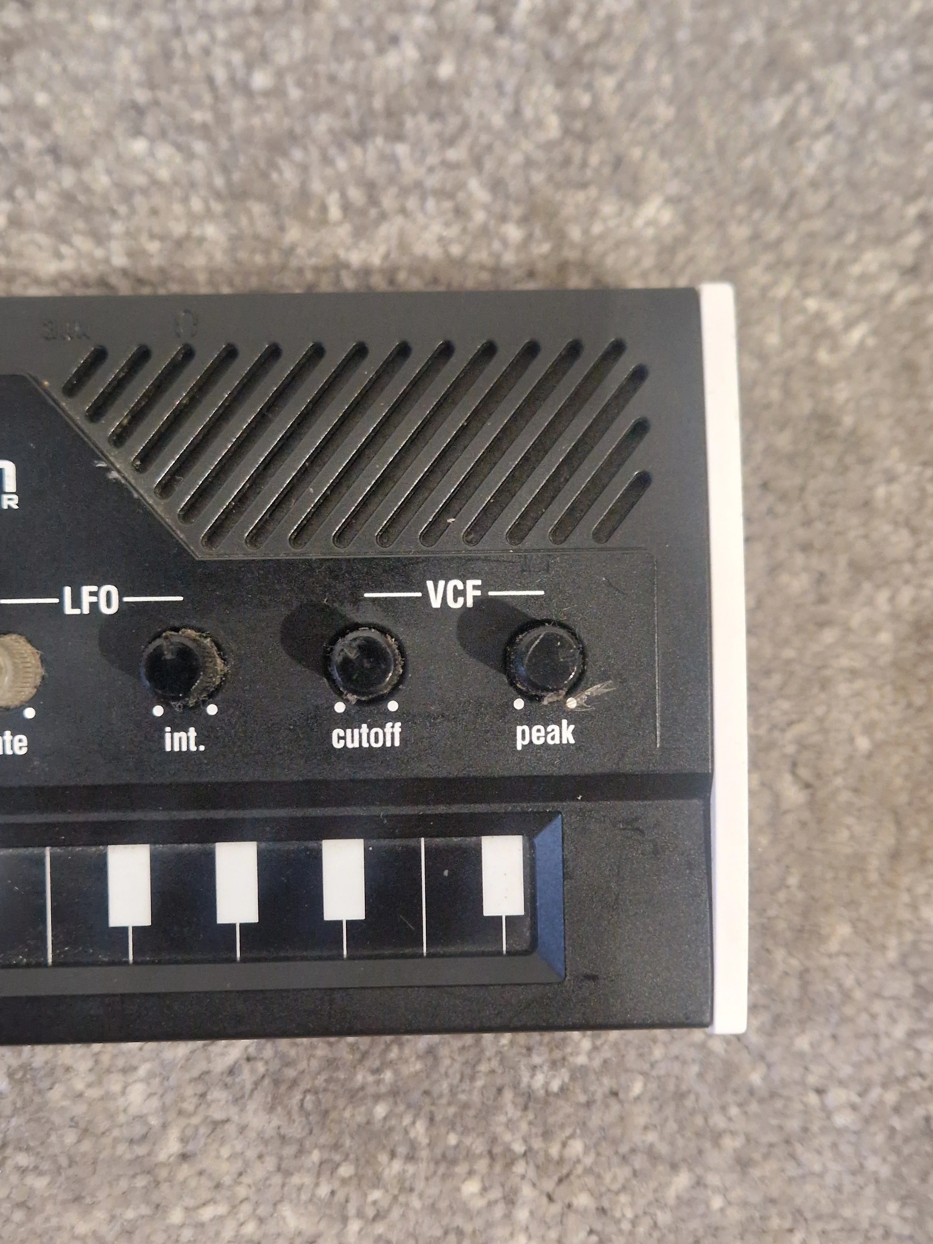 Korg Monotron – Ribbon Keyboard & MS-20 Filter – Very Good - Image 4