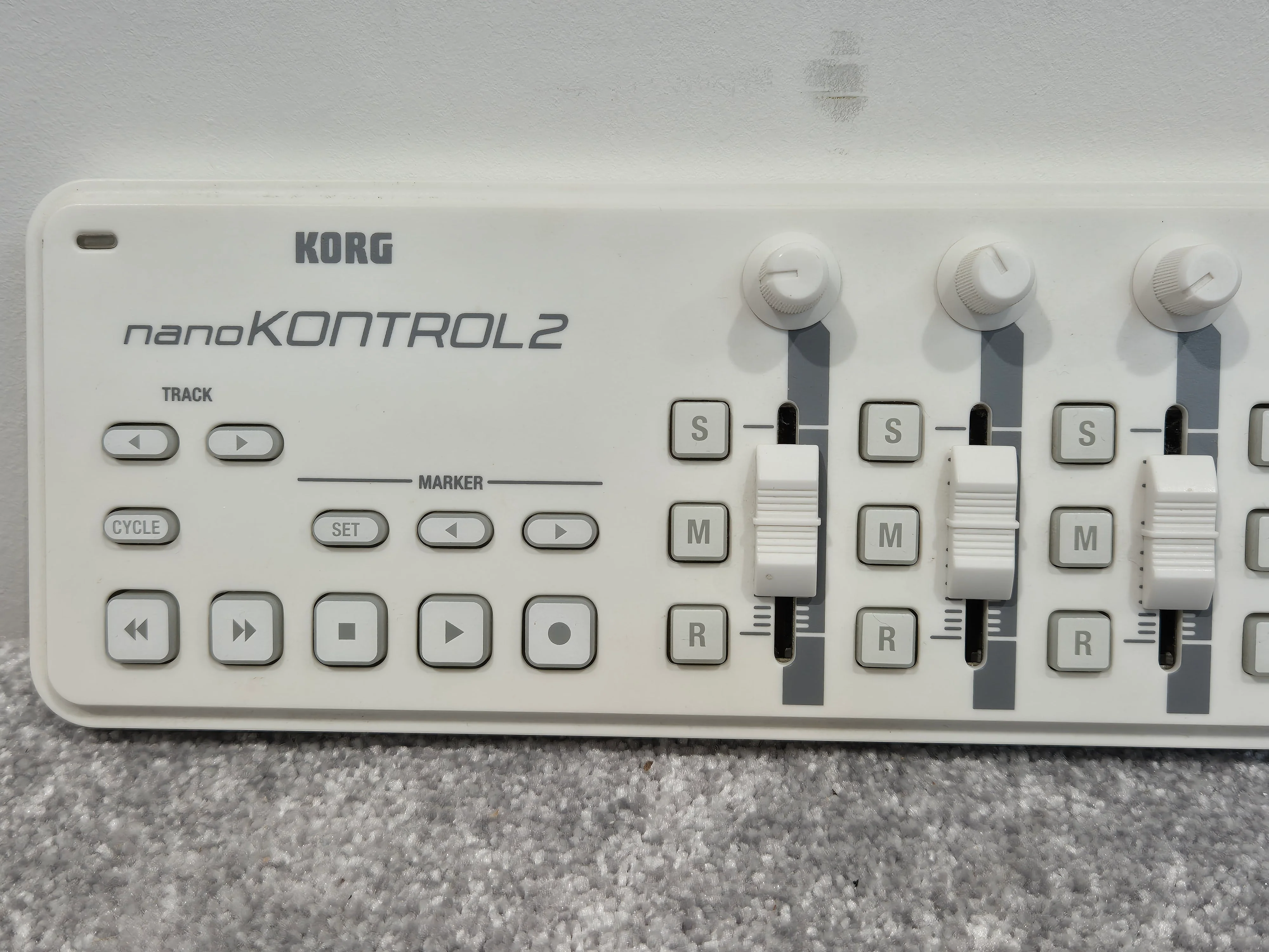Korg nanoKONTROL 2 - Slimline USB MIDI Controller - White - Image 2
