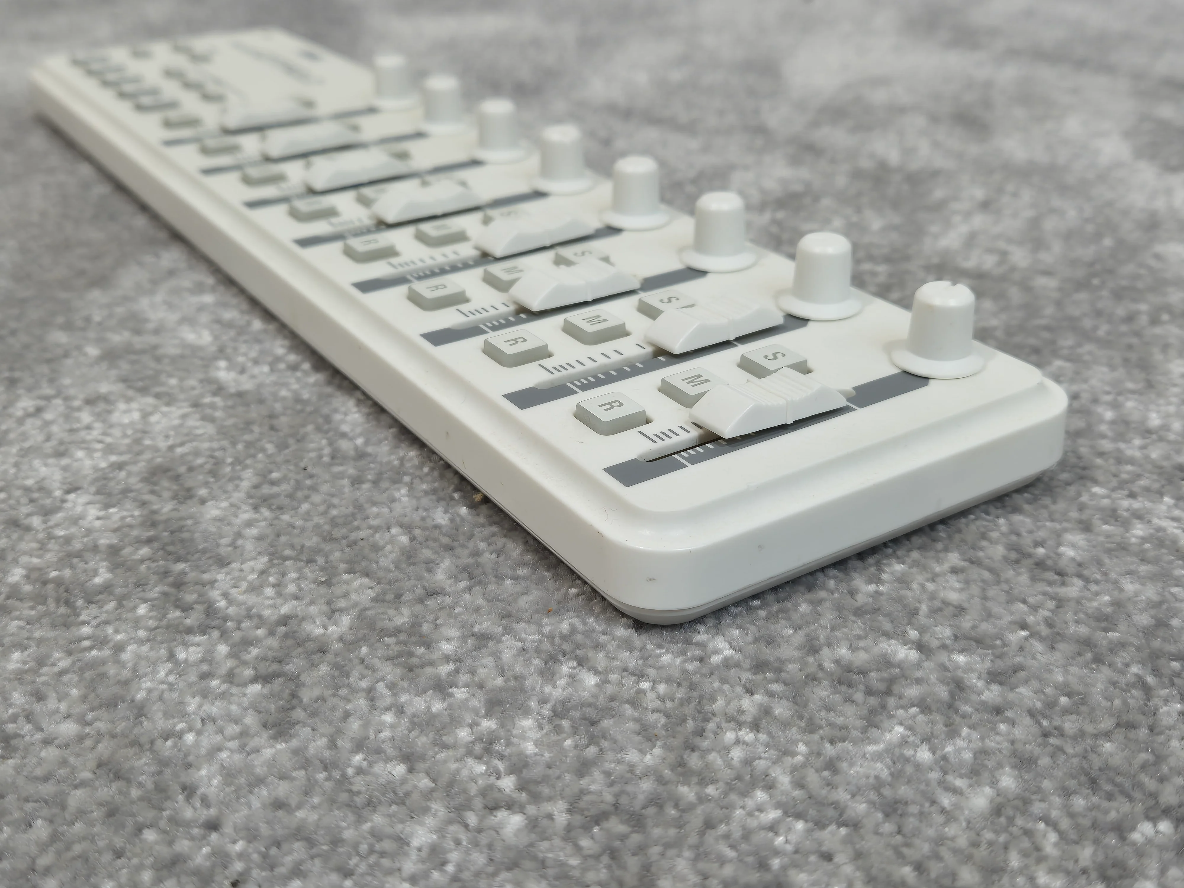 Korg nanoKONTROL 2 - Slimline USB MIDI Controller - White - Image 8