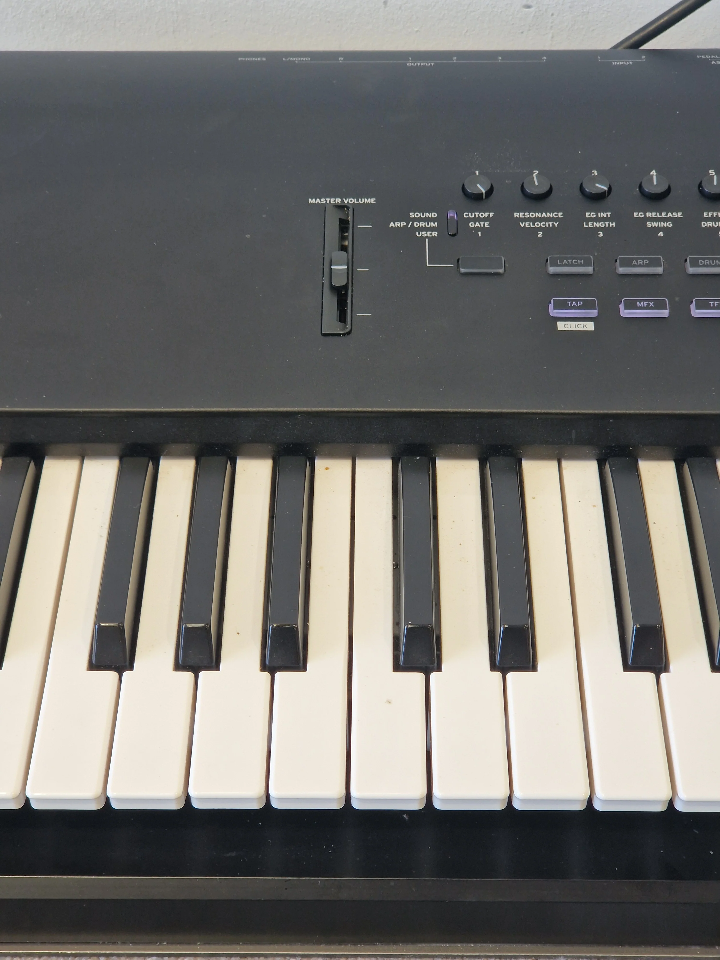 Korg NAUTILUS73 Workstation Synthesizer – 73-Key JP Black Edition - Very Good w/ Original box - Image 4