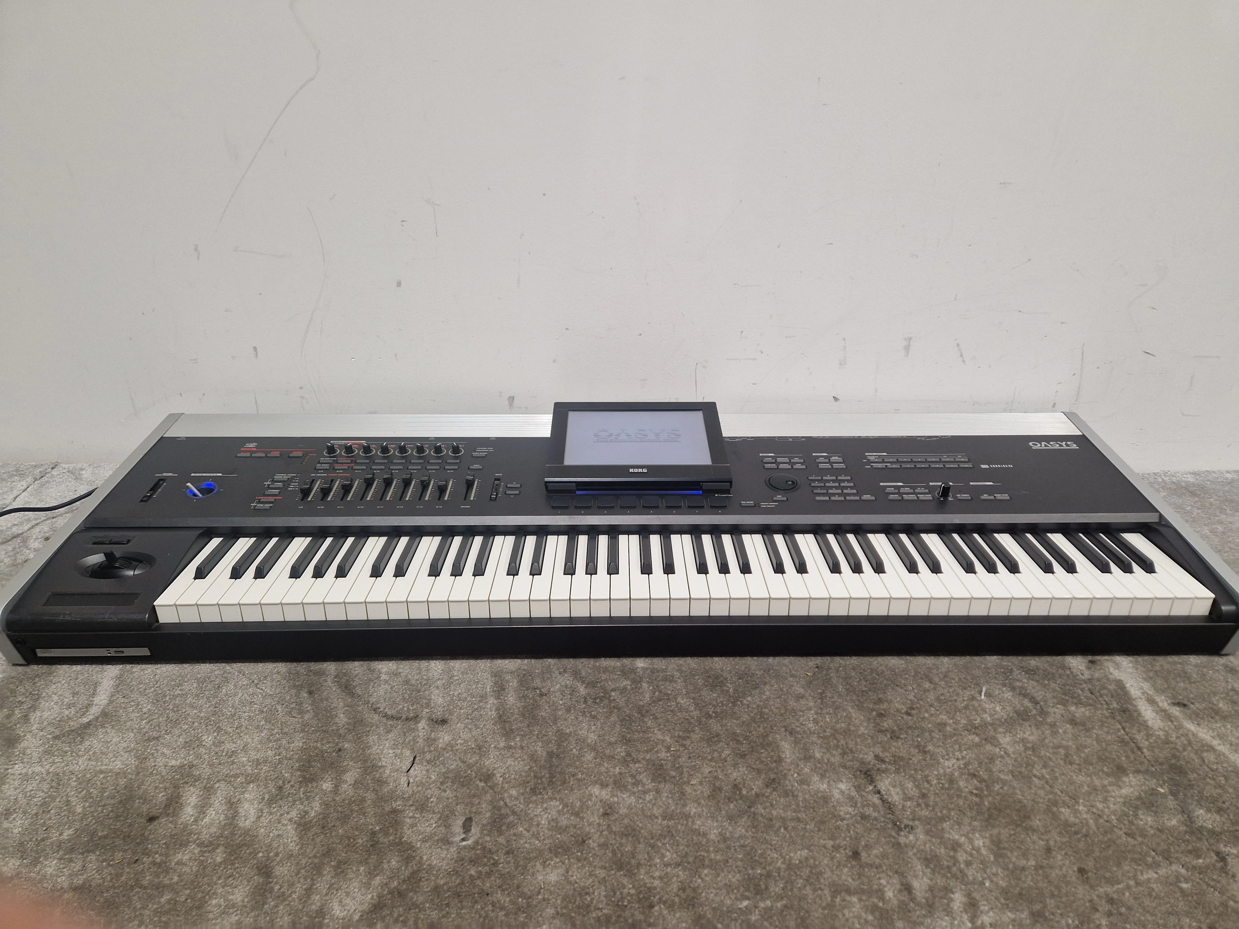 Korg OASYS - Workstation Synthesizer - Black - Excellent w/ Power Cable, Soft Case - Image 10