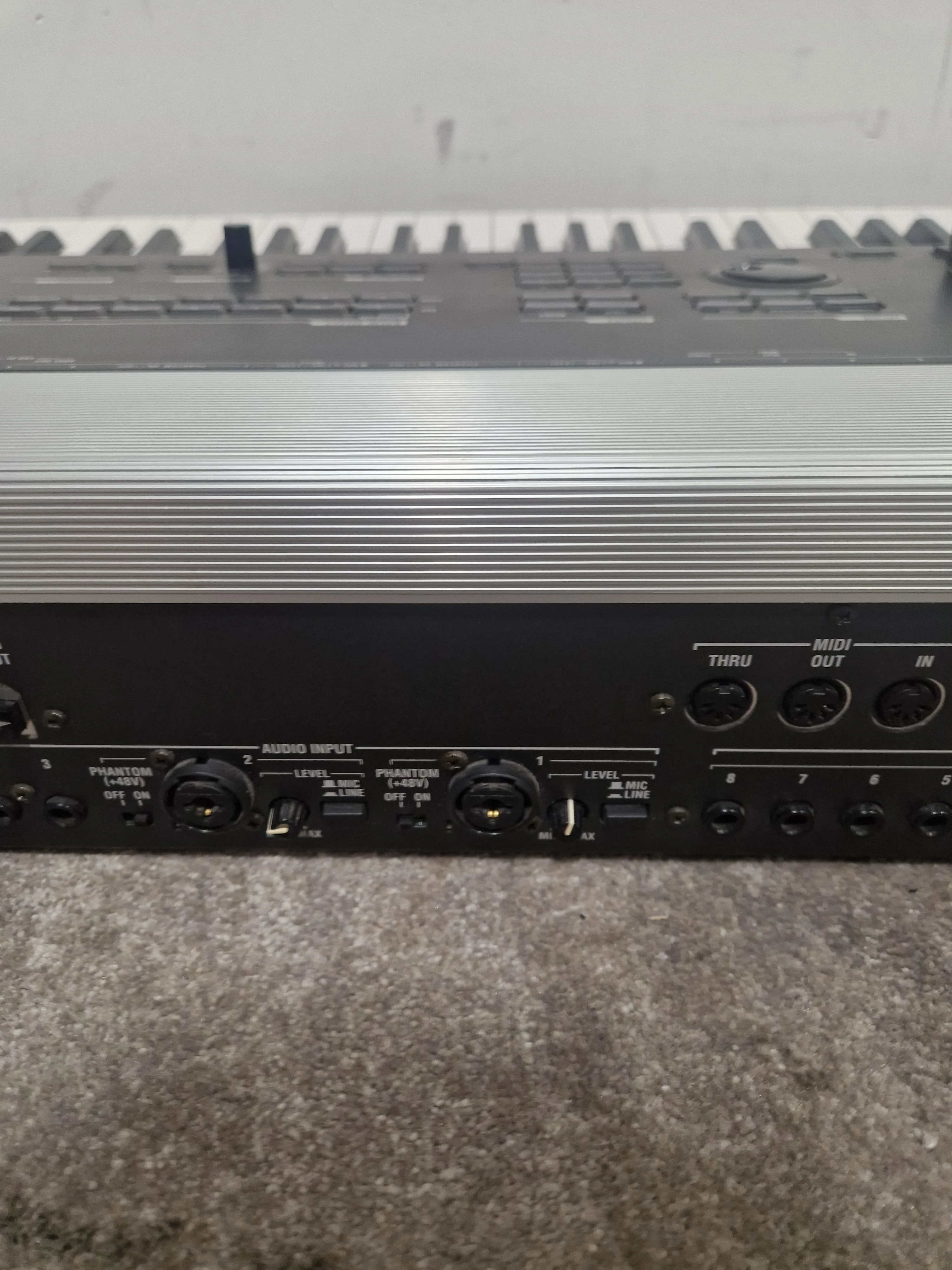 Korg OASYS - Workstation Synthesizer - Black - Excellent w/ Power Cable, Soft Case - Image 7