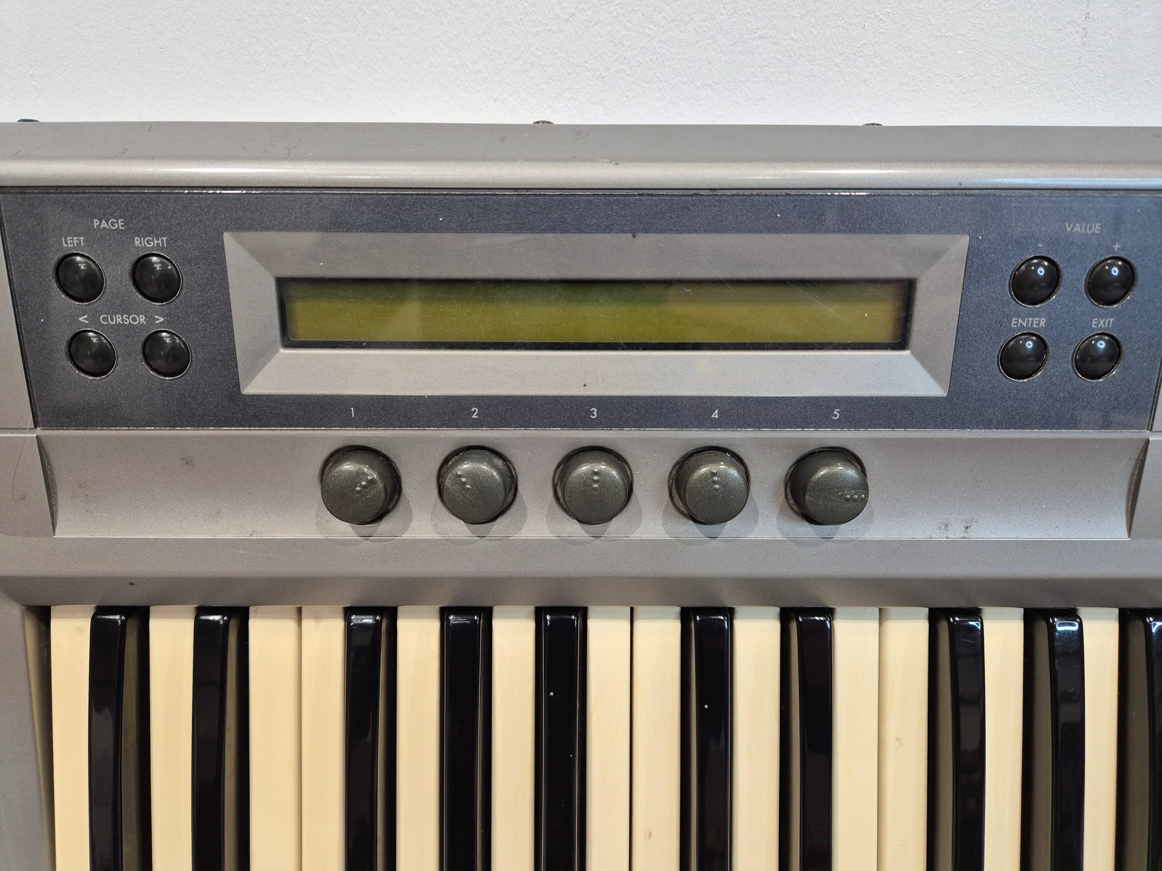 Korg Prophecy SSP-1 - Monophonic Synthesizer Keyboard - Image 5