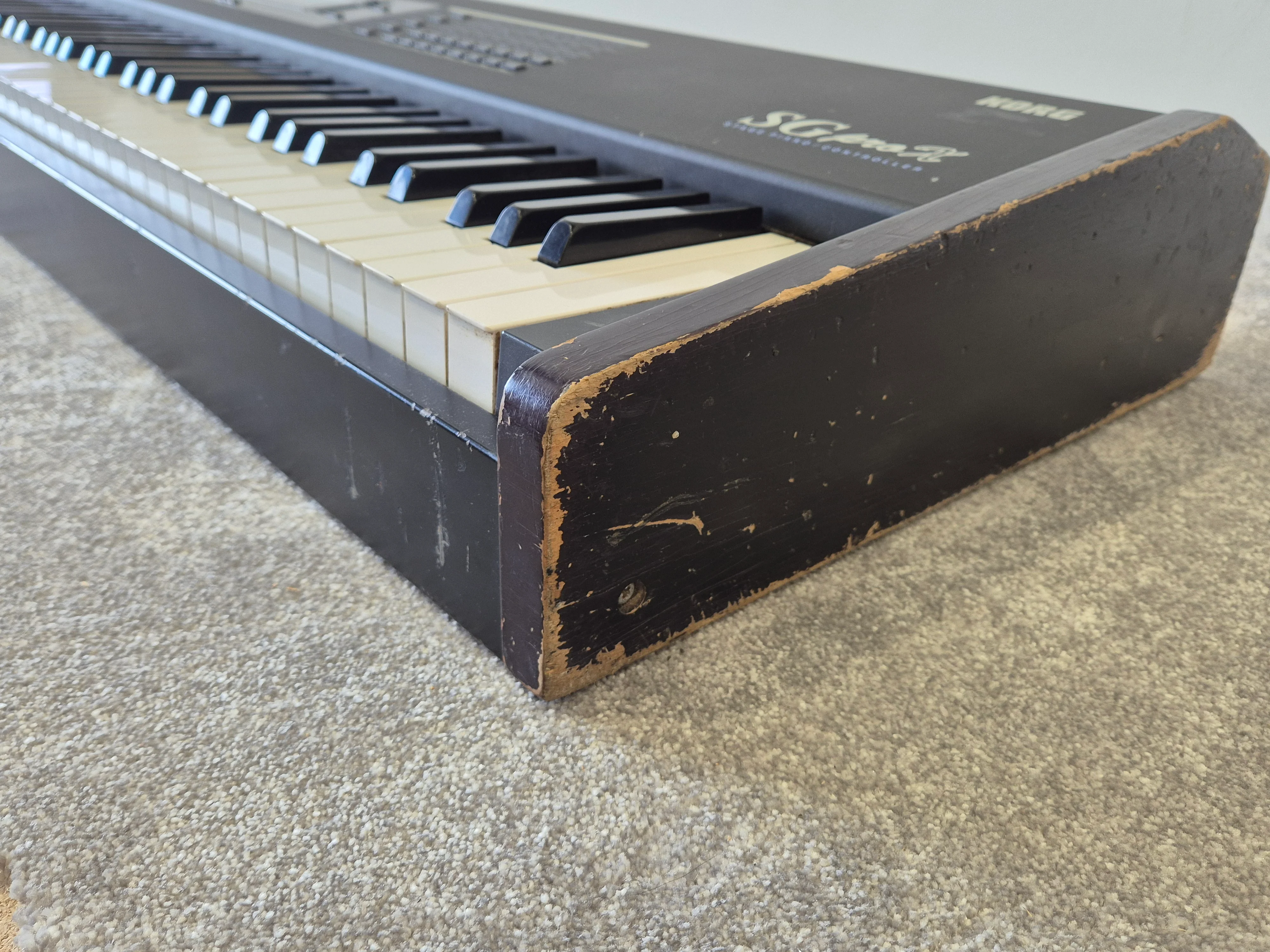 Korg SG Pro X - Stage Piano and MIDI Controller - Image 13