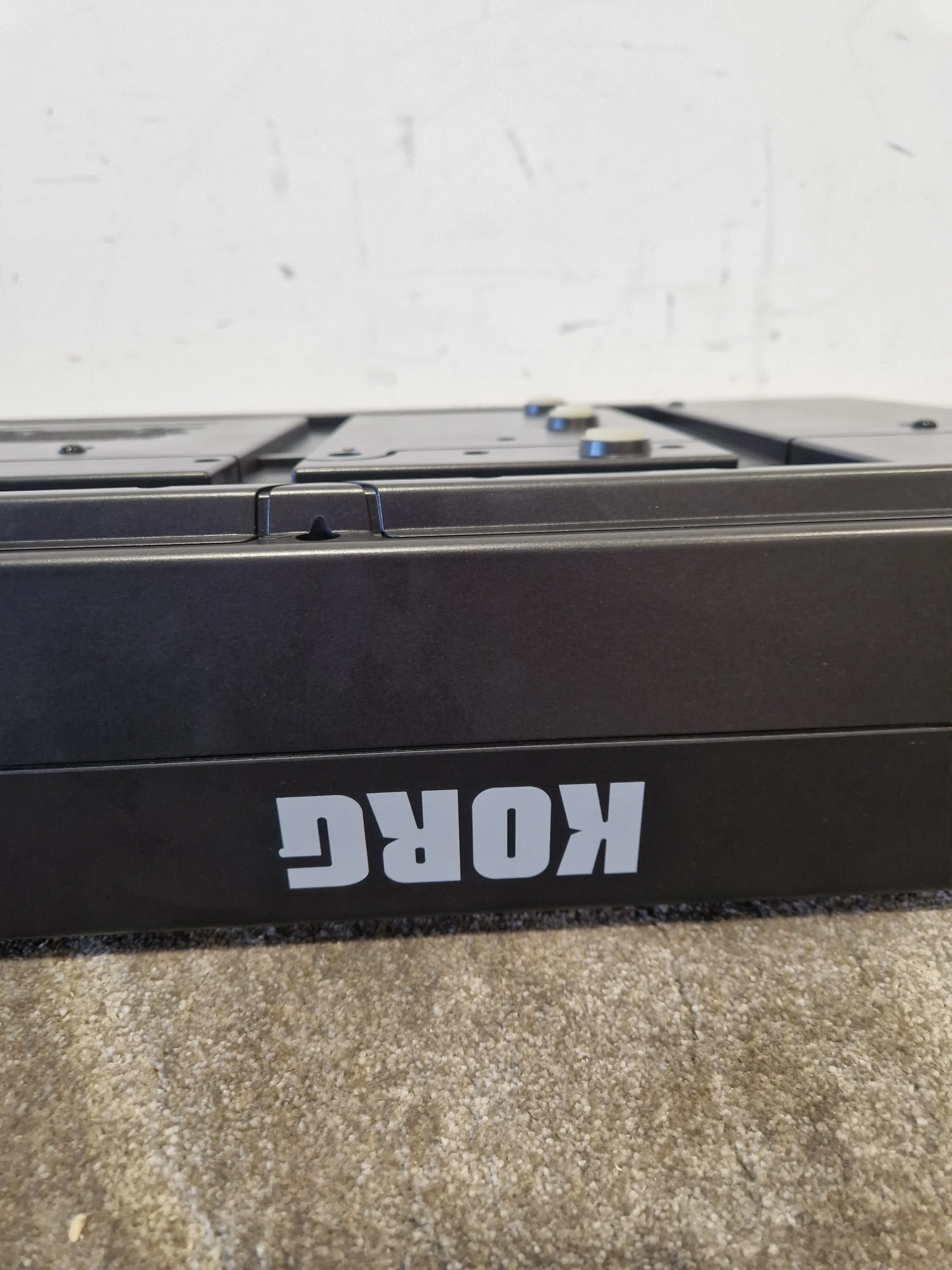 Korg SP-250 - Digital Piano - Silver/Black - Excellent w/ Power Supply & Original Box - Image 12