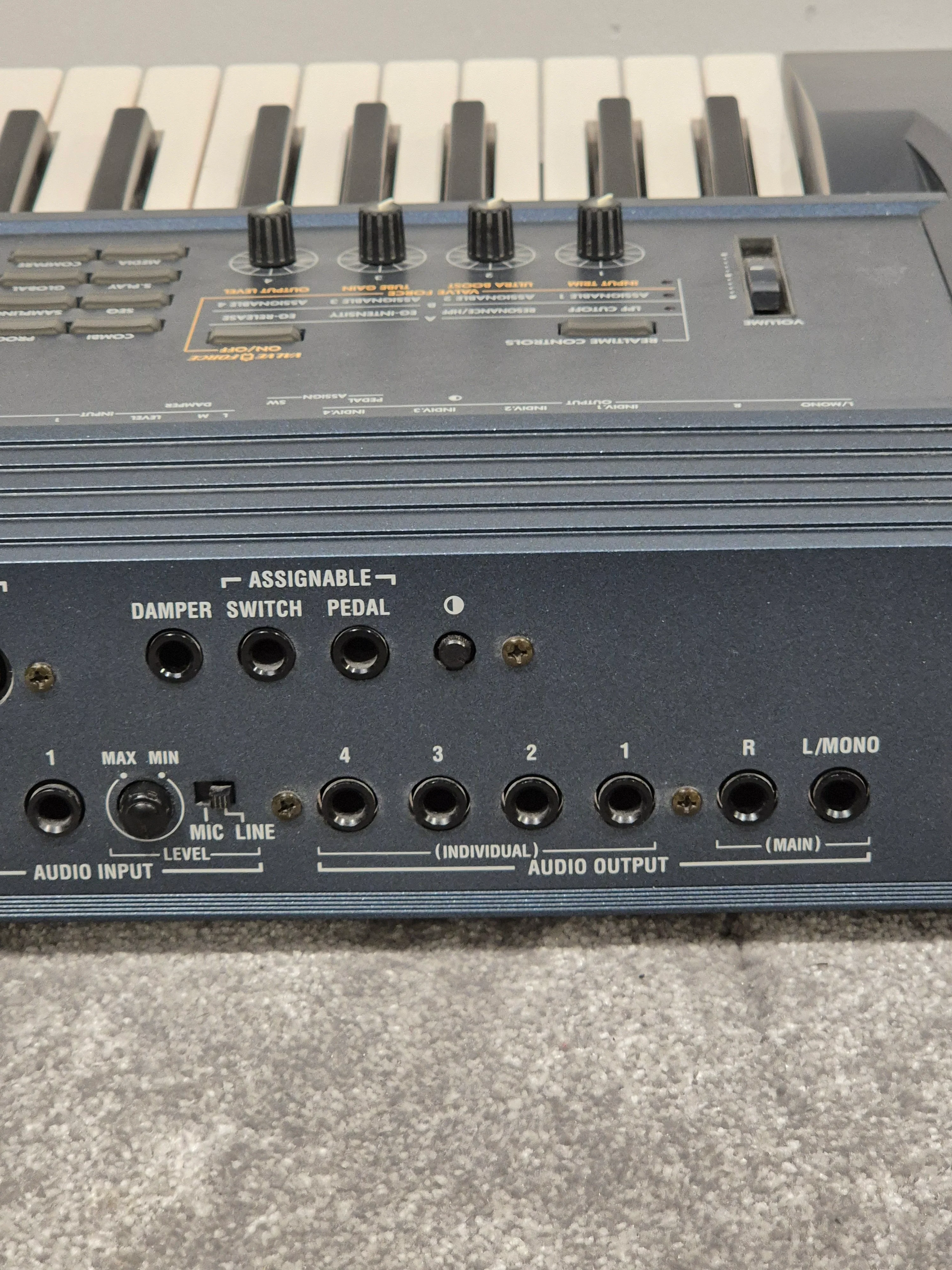 Korg Triton Extreme - 61 Key Music Workstation Synthesizer w/ Original Box - Image 12