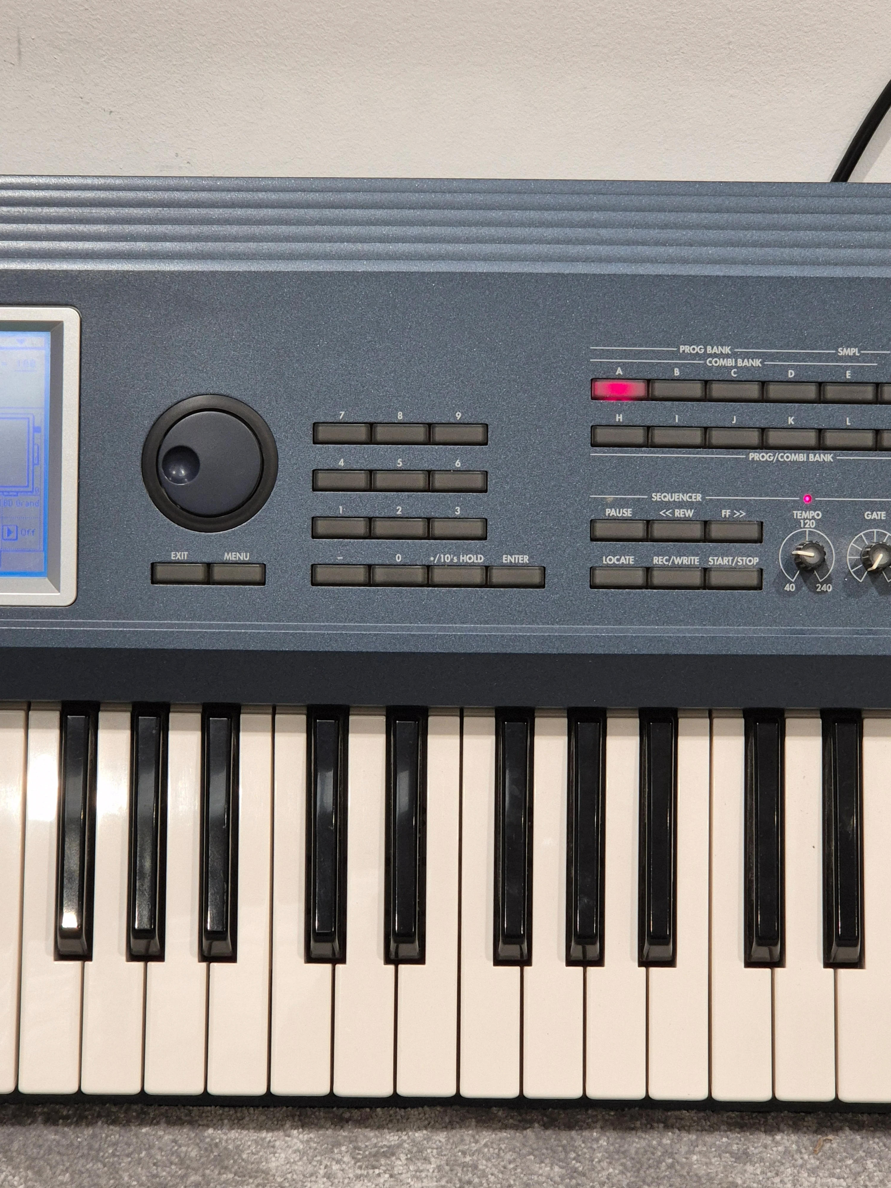 Korg Triton Extreme - 61 Key Music Workstation Synthesizer w/ Original Box - Image 5