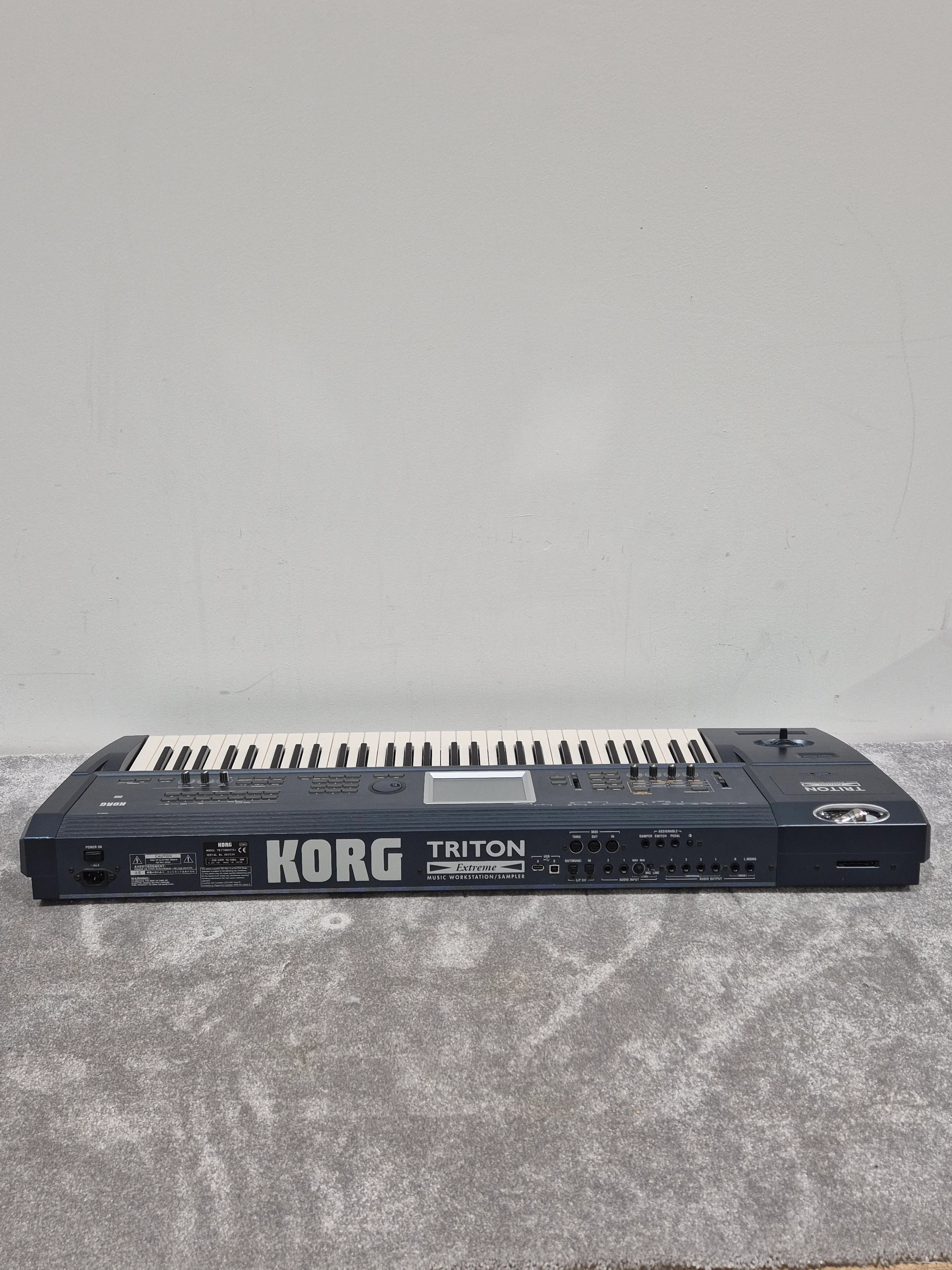 Korg Triton Extreme - 61 Key Music Workstation Synthesizer w/ Original Box - Image 9
