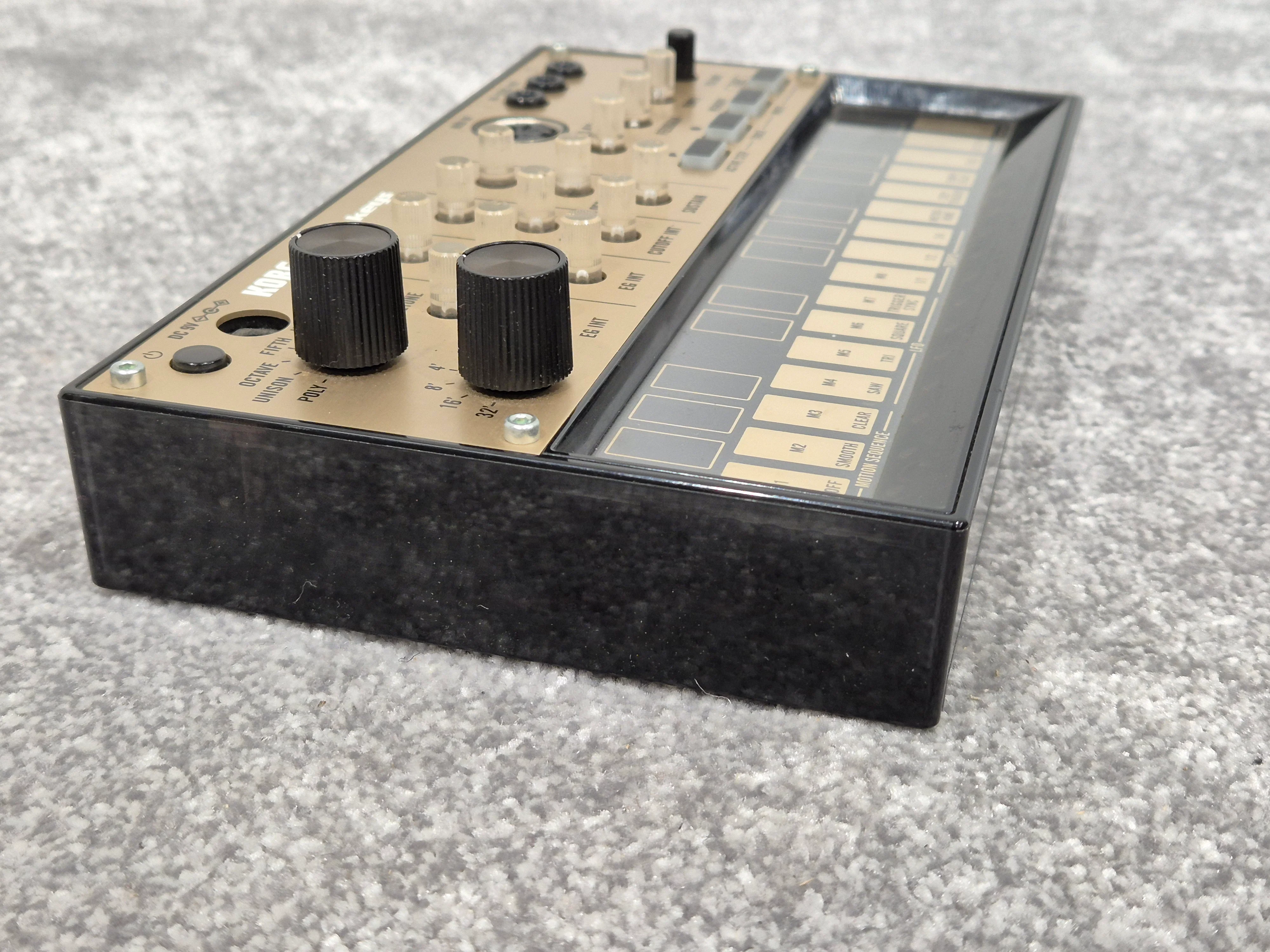 Korg Volca Keys - Compact Analog Lead Synthesizer - Battery Operated - Image 2