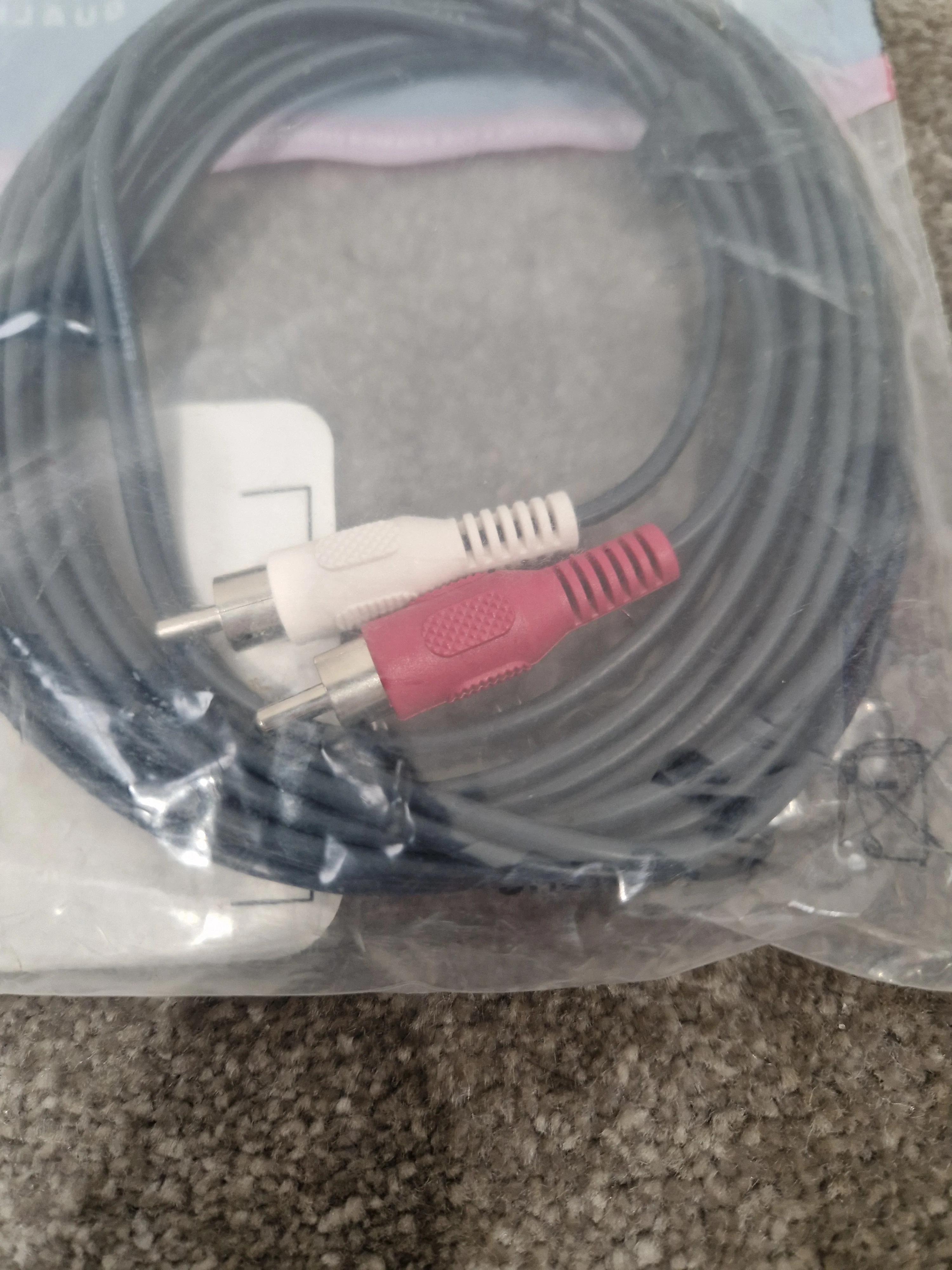 Kramer 3.5mm TO 2 RCA 10FT - Audio Cable Adapter - Excellent w/ Original Packaging - Image 3