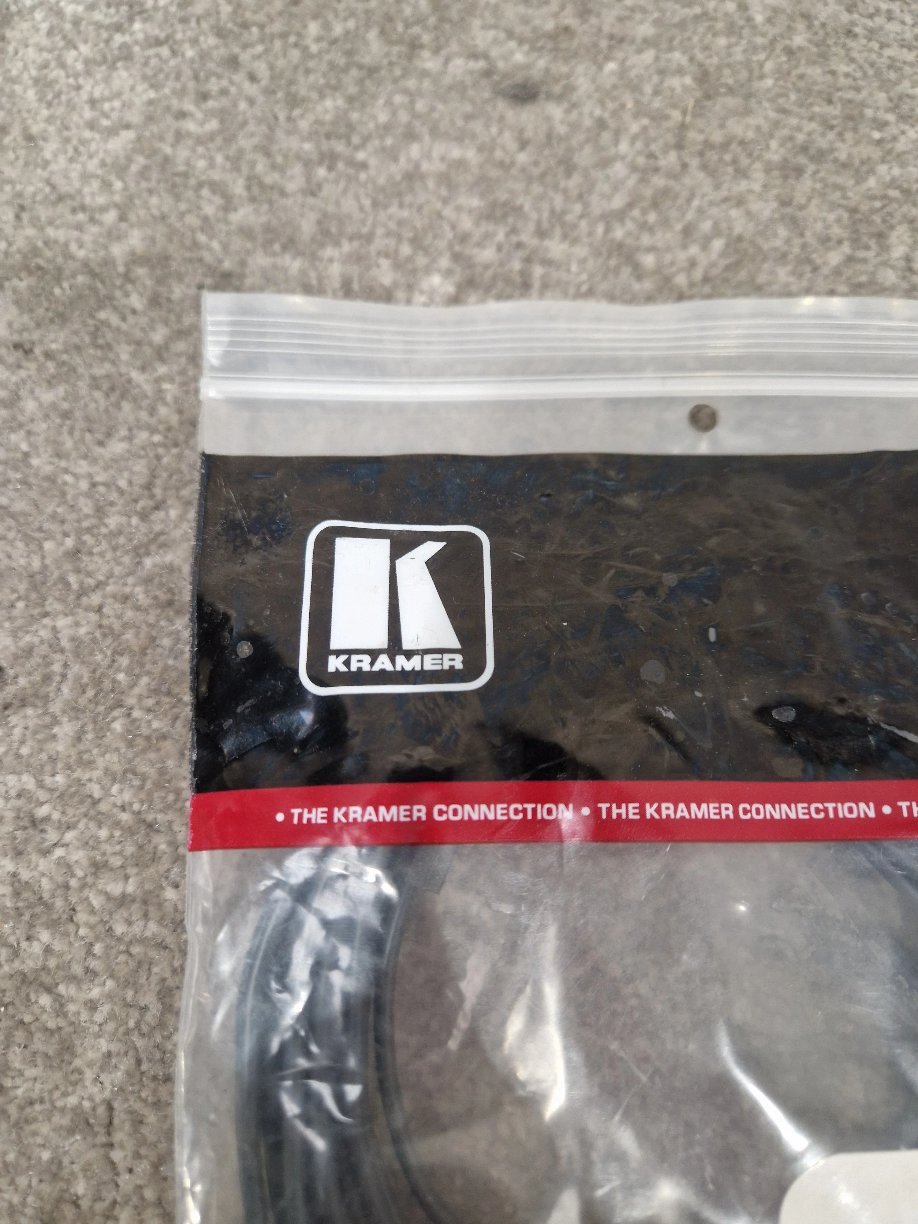 Kramer 3.5mm TO 2 RCA 10FT - Audio Cable Adapter - Excellent w/ Original Packaging - Image 4