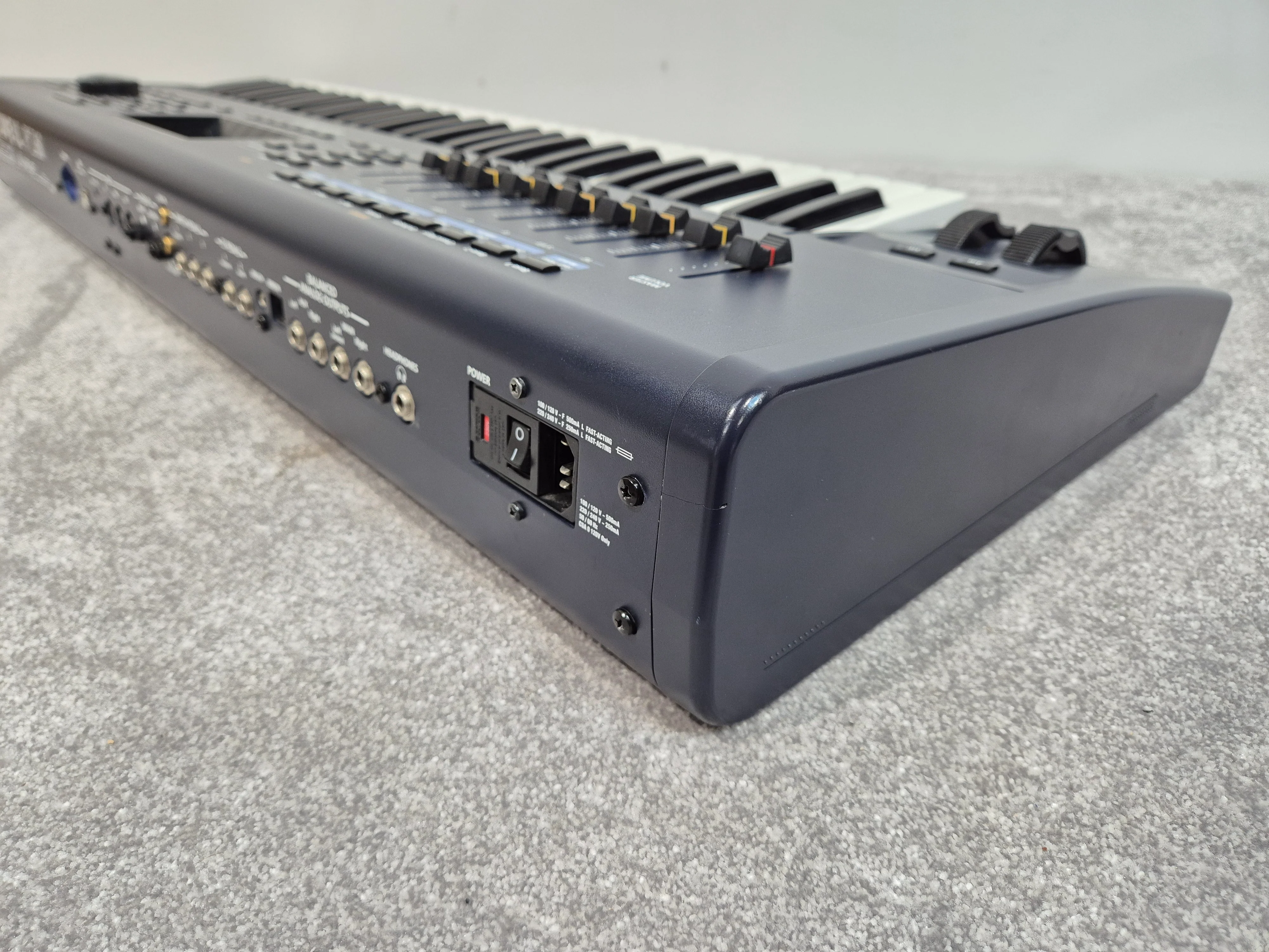 Kurzweil PC361 - 61-key Digital Workstation Synthesizer w/ Flight Case - Image 12