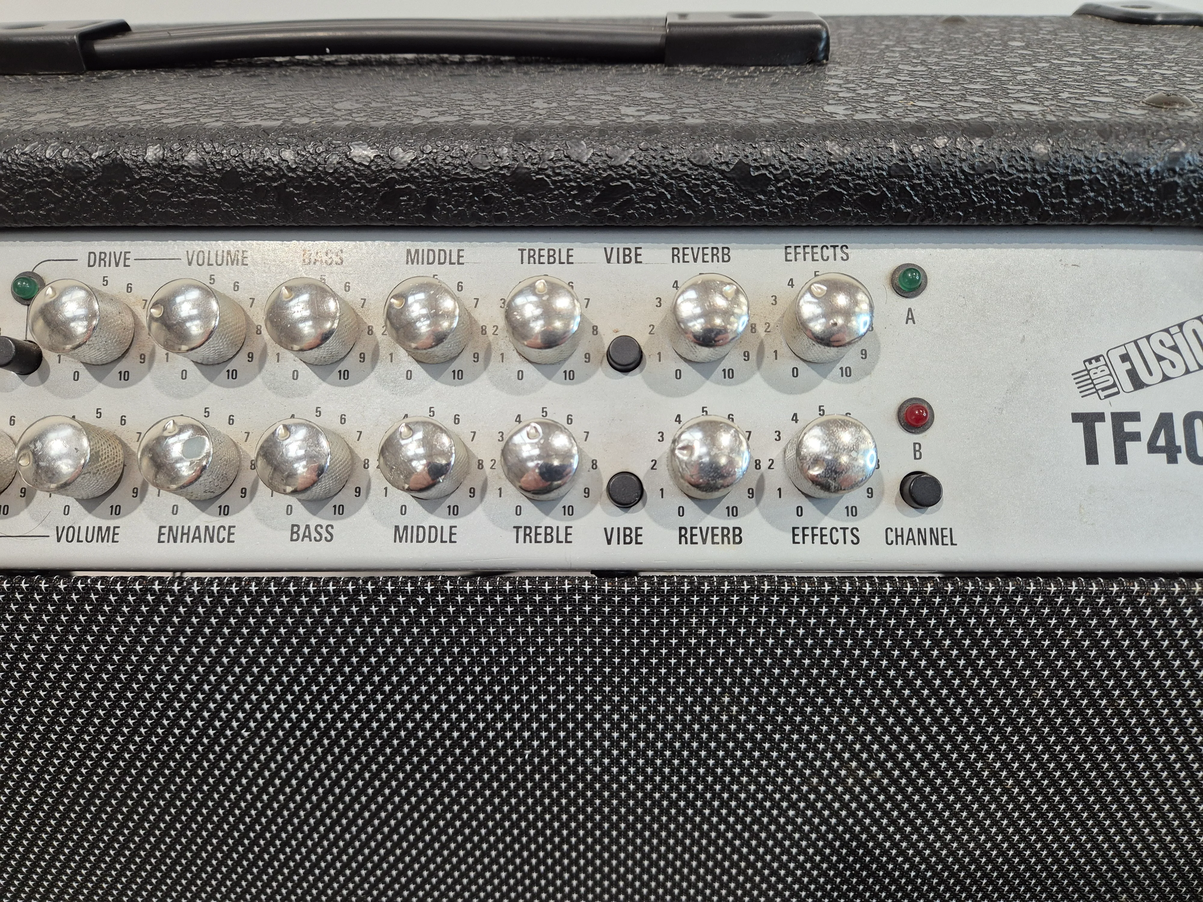 Laney TF400 - 3-channel 120-watt Guitar Amplifier - Image 3