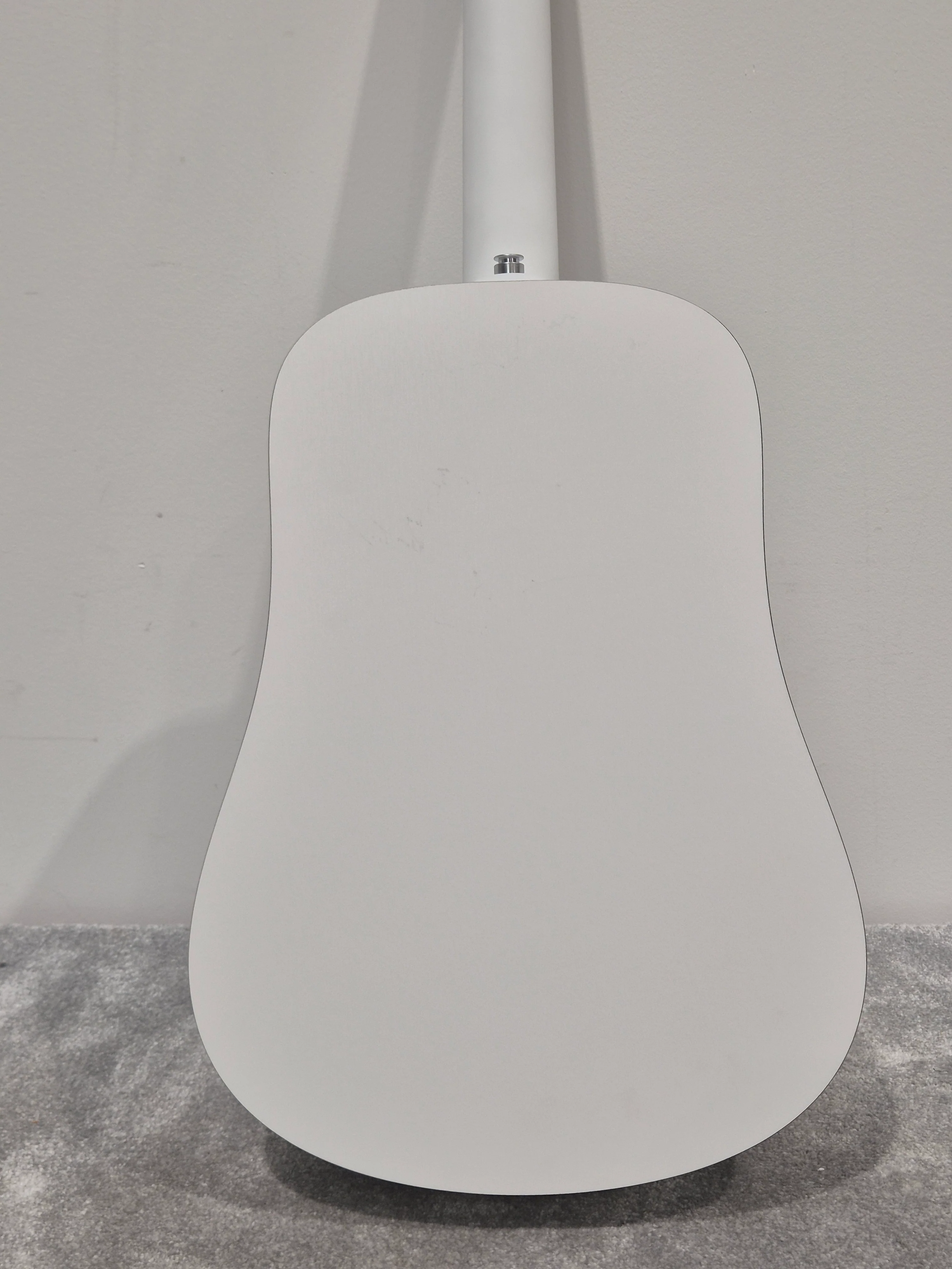 Lava ME 3 – White Smart Carbon Fiber Guitar – Excellent w/ Soft Gig Bag, New Strings & USB-C Cable - Image 8