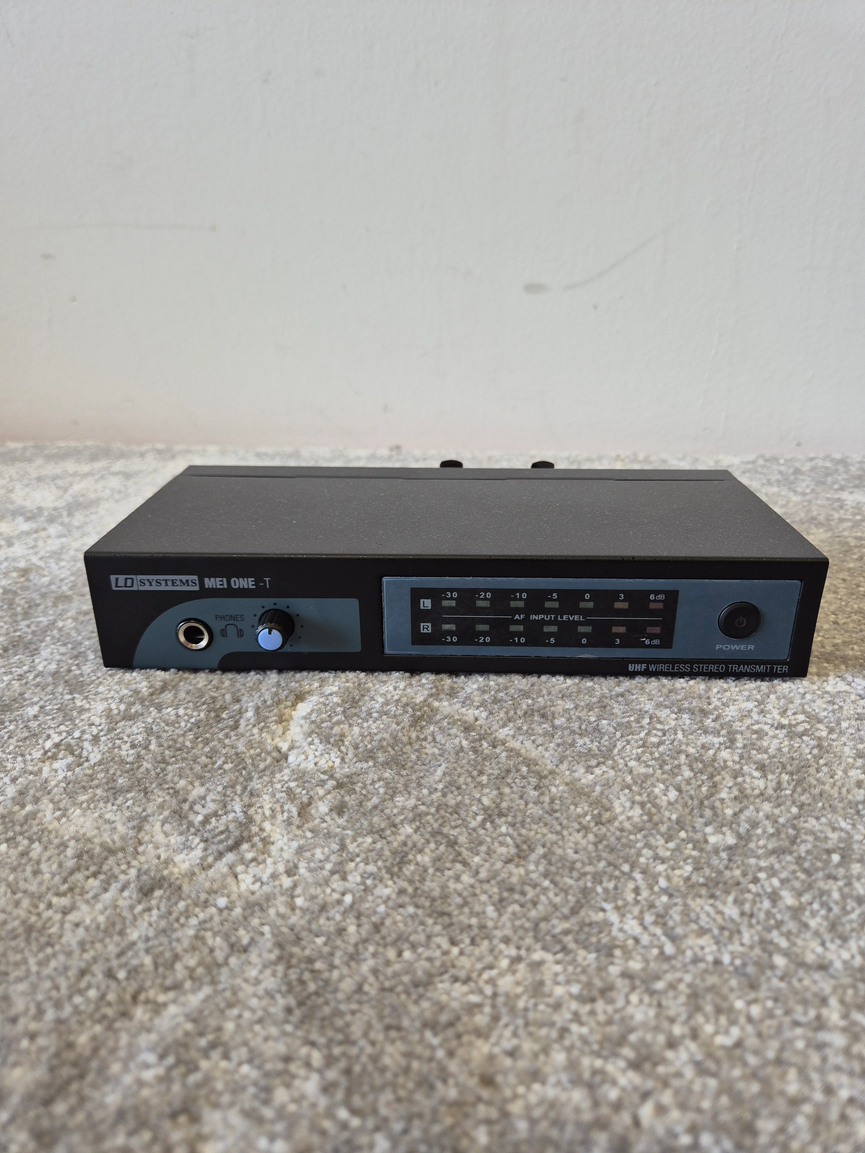 LD Systems MEIONE - In Ear Monitoring System w/ Case - Very Good - Image 2