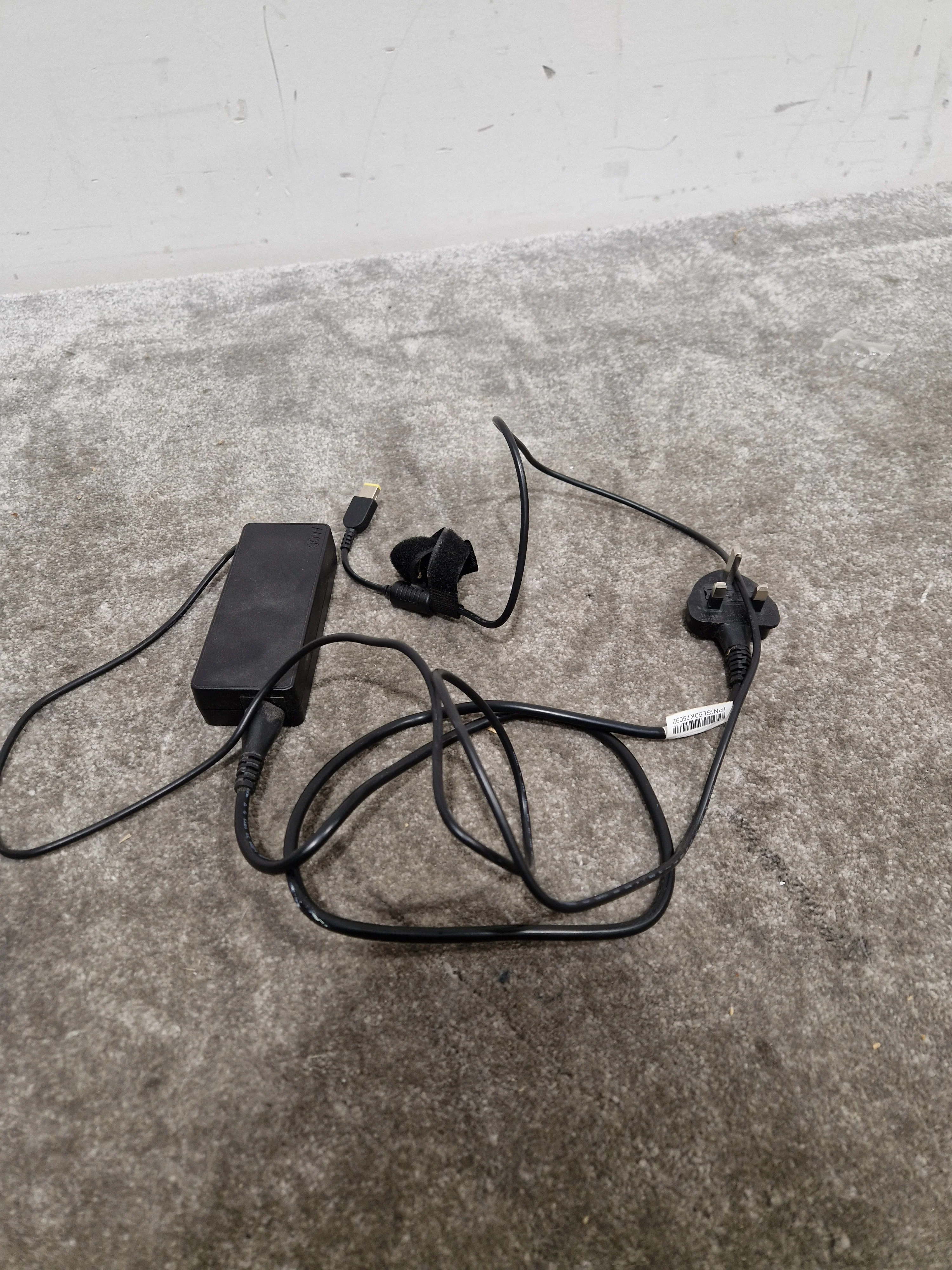 Lenovo Power Supply Unit - ADP-90XD PSU Adapter – Power adapter - Excellent - Image 6