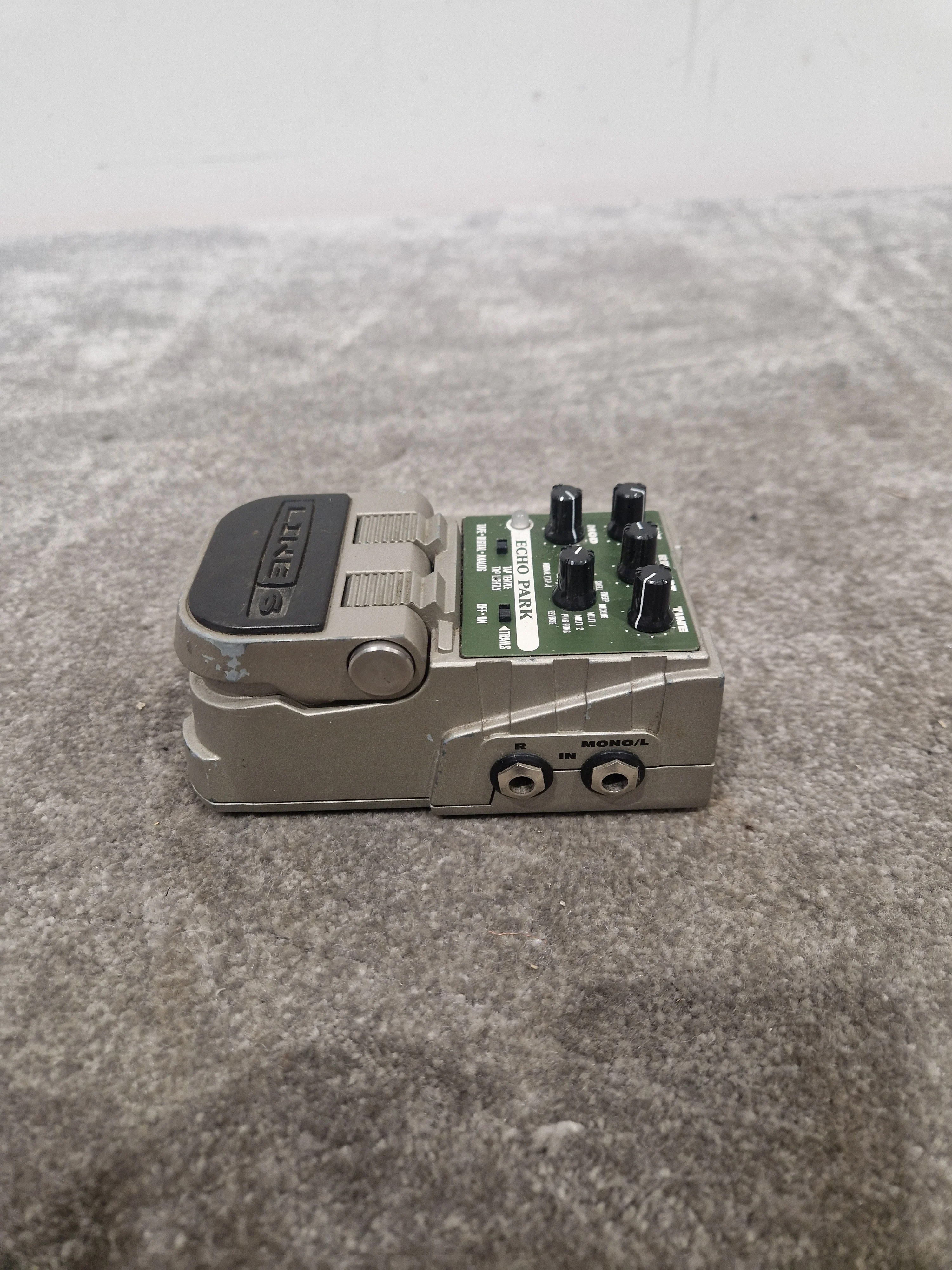 Line 6 Echo Park Effects Pedal - Stereo Delay, 7 Echo Types - Spares or Repairs - Image 3