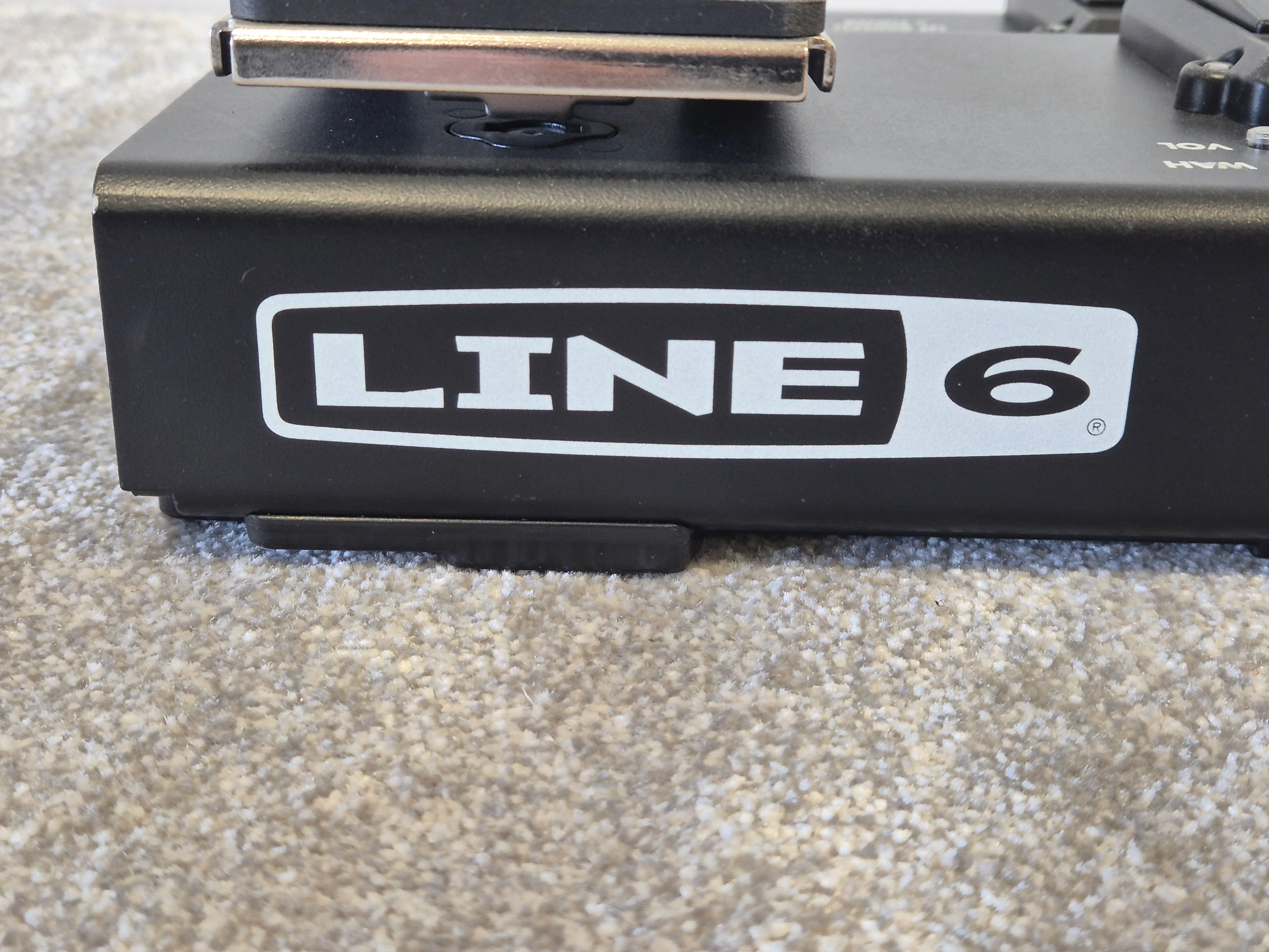 Line 6 FBV Express Mk II - Versatile Foot Controller - Image 7
