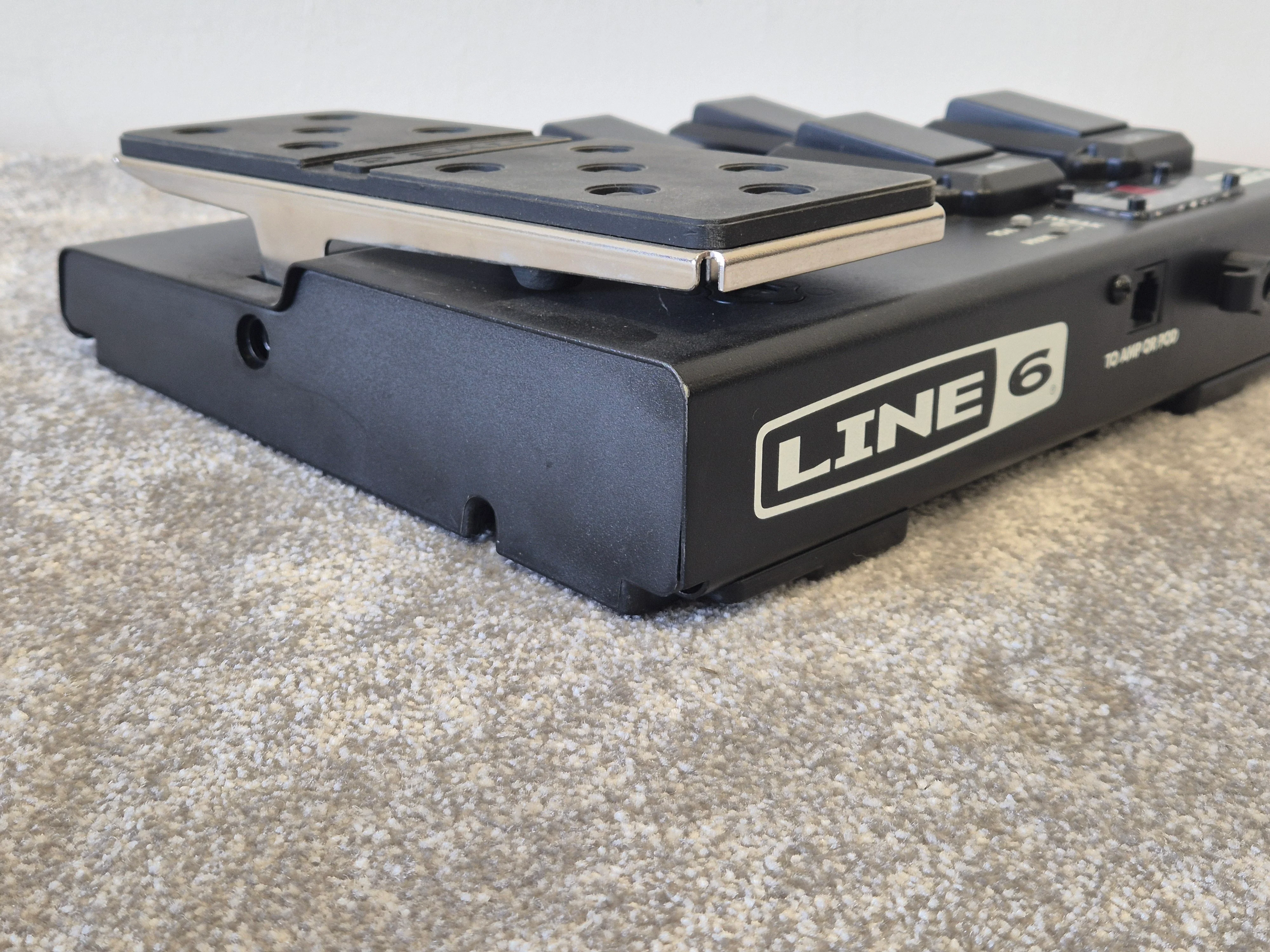 Line 6 FBV Express Mk II - Versatile Foot Controller - Image 8