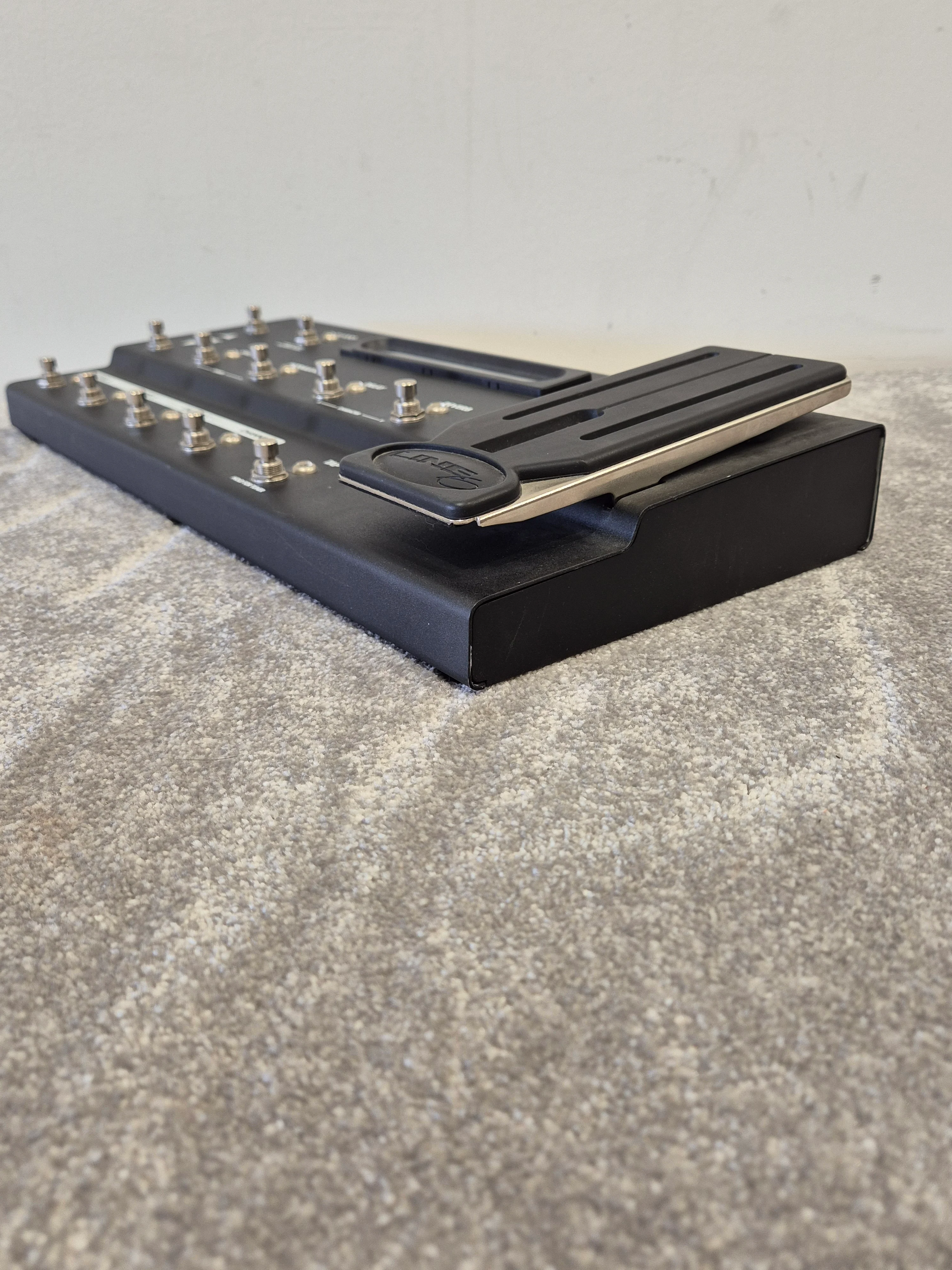 Line 6 FBV Shortboard - Foot Controller w/ Original Box - Image 11
