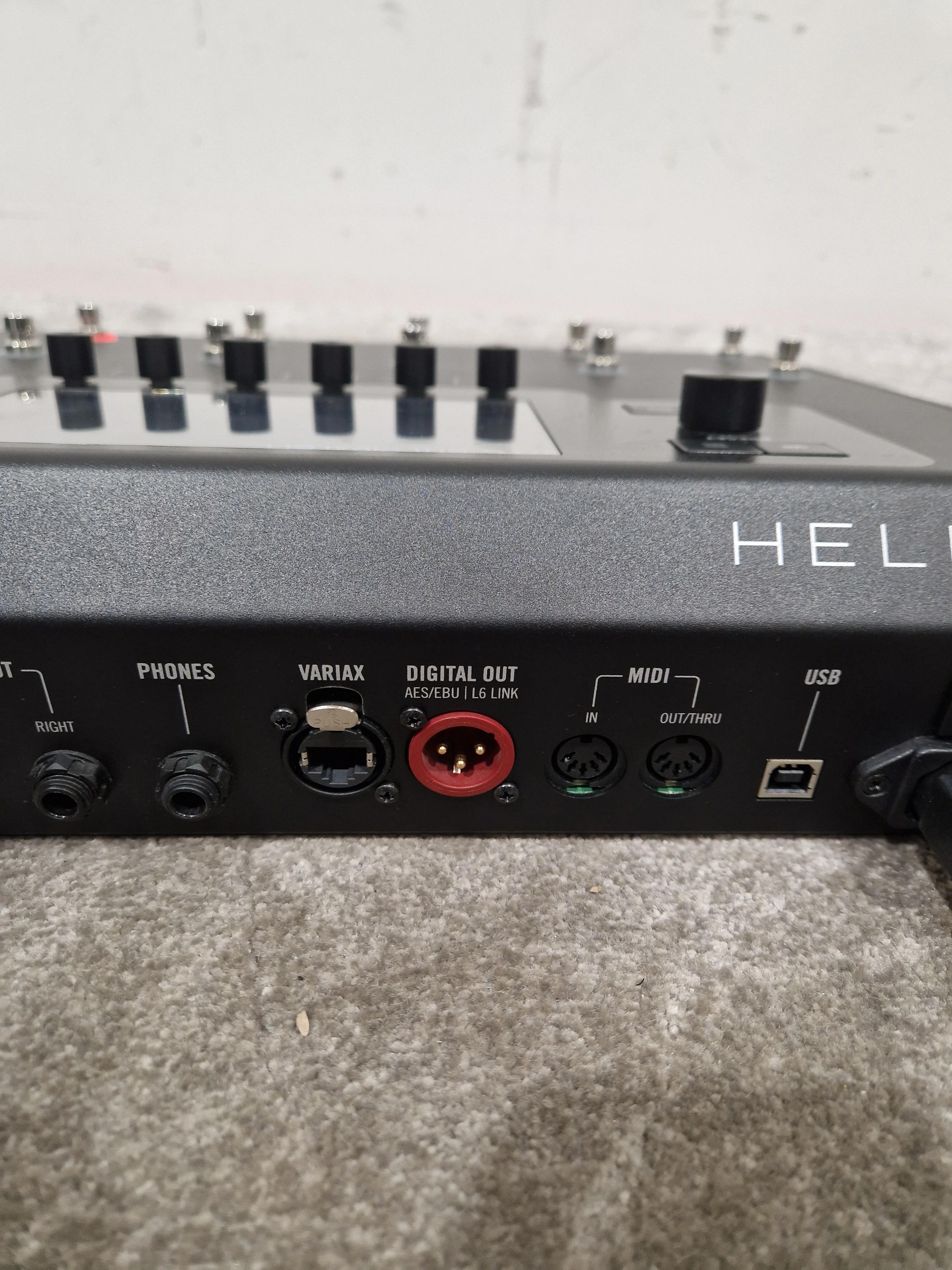 Line 6 Helix LT Multi-Effects Processor - Excellent w/ Manuals & Soft Case - Image 15