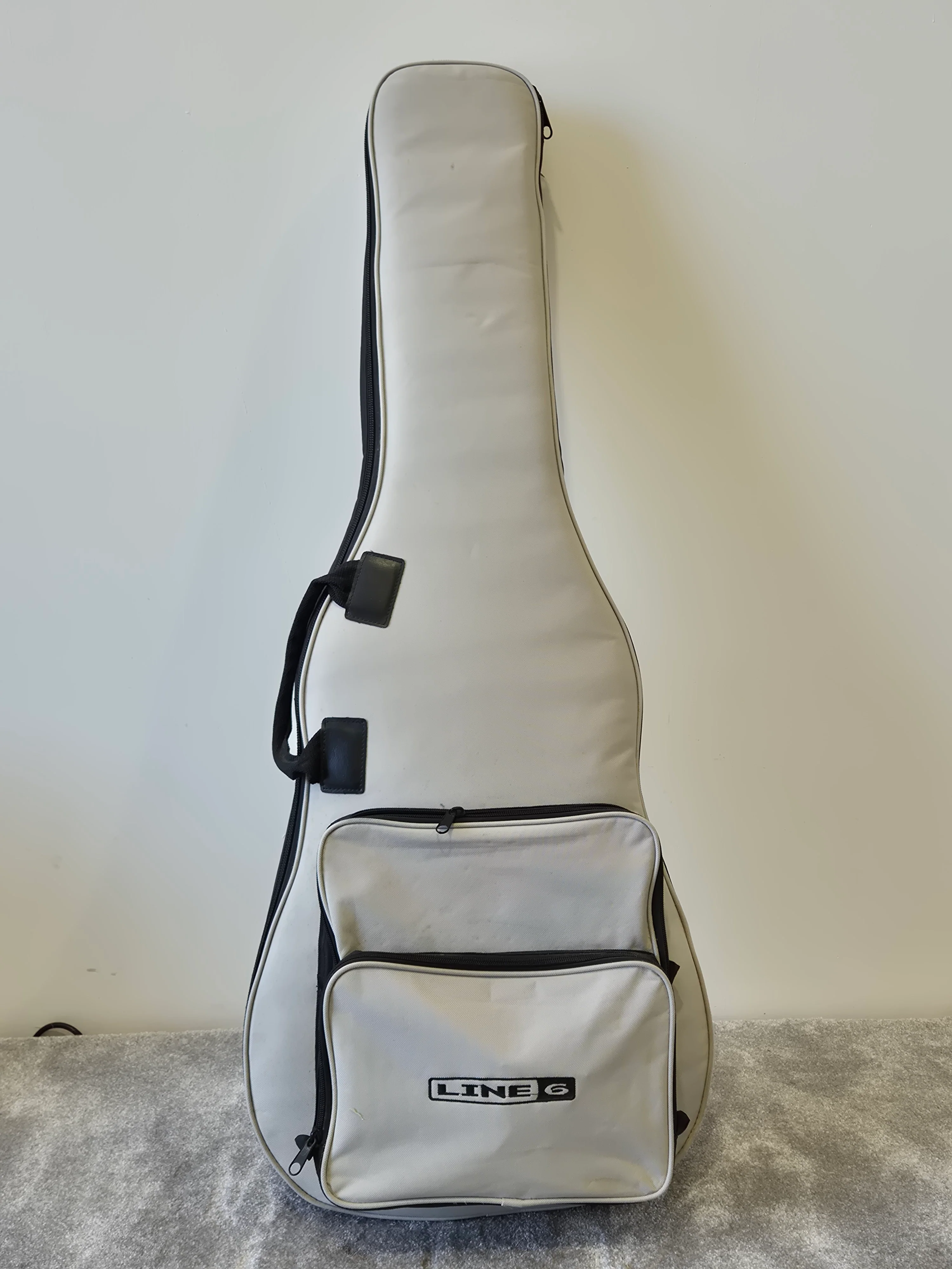 Line 6 James Tyler Variax JTV-59 - Electric Guitar w/ Soft Gig Bag - Image 19