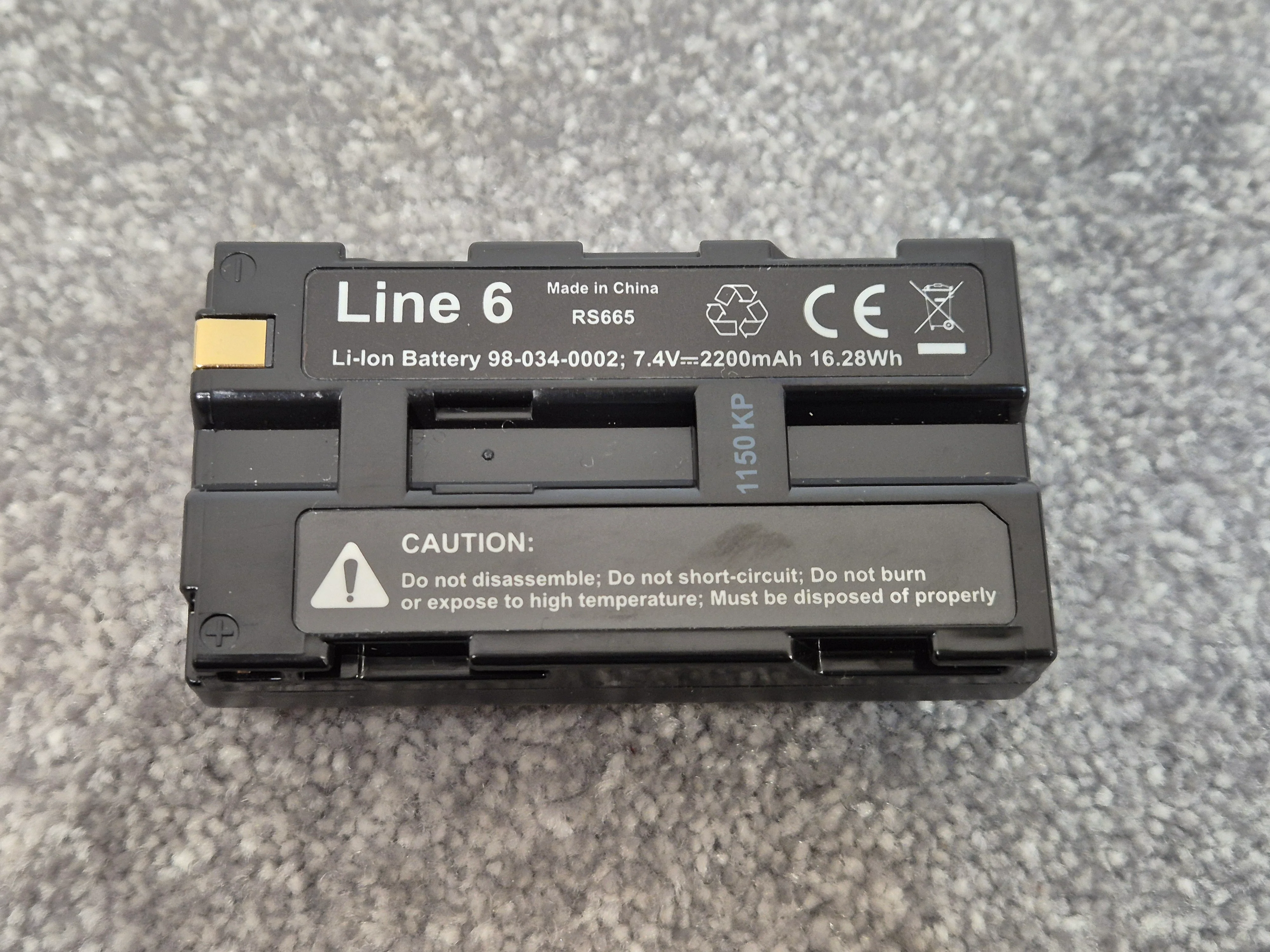 Line 6 JTV Battery- Li-Ion Battery for JTV/Variax Standard/Shuriken Guitars - Image 4