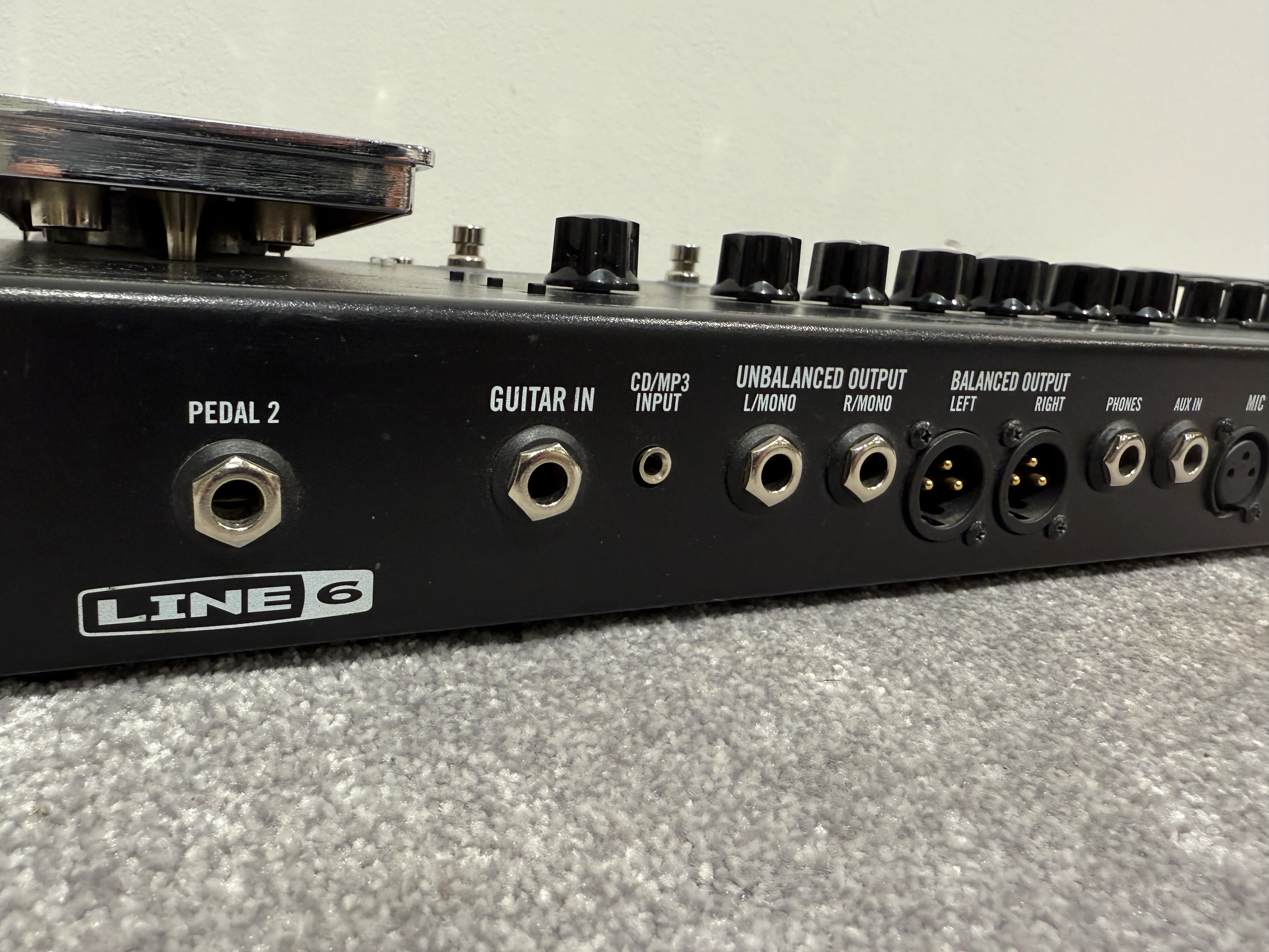 Line 6 POD HD500X Guitar Pedal / Signal Processor / Looper - Image 9
