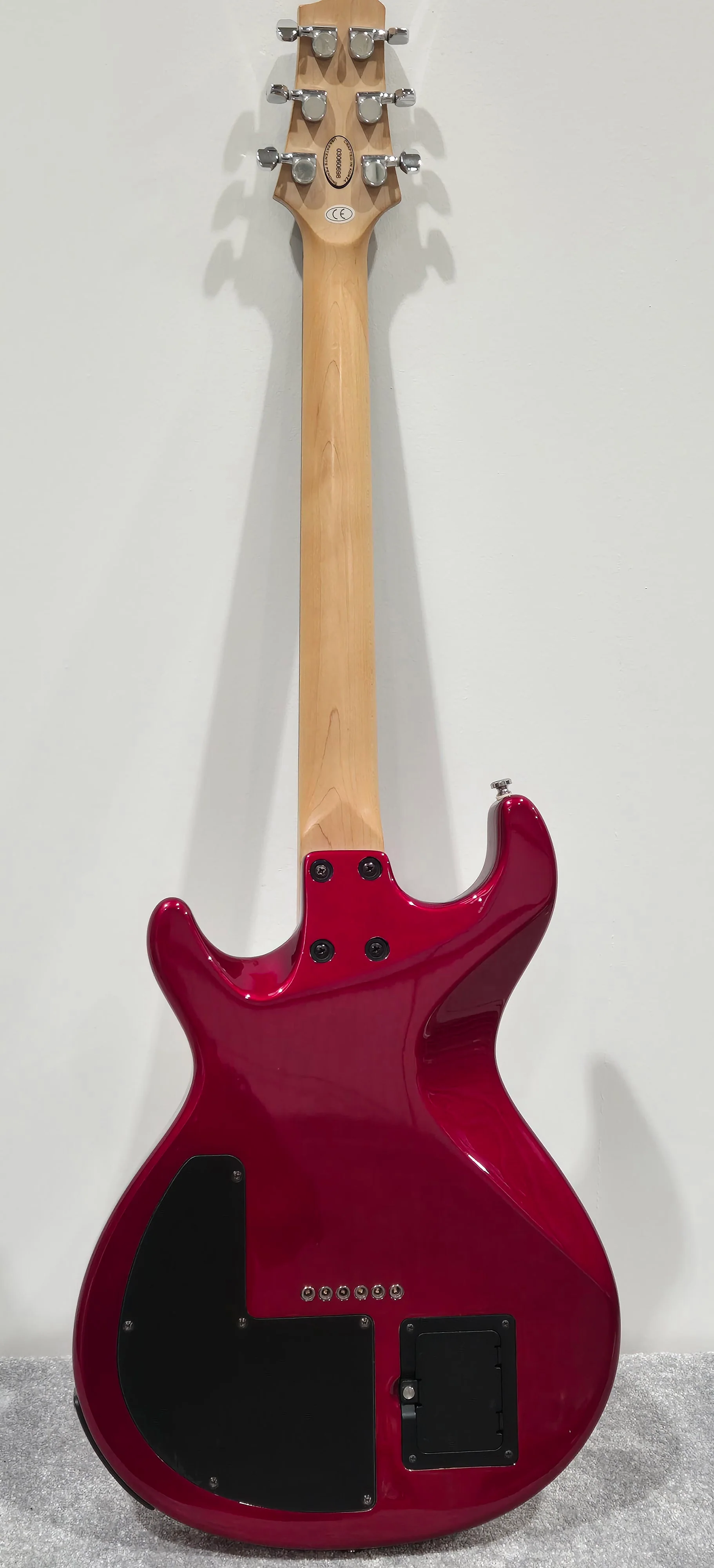 Line 6 Variax 500 Cherry Red - Solid Body Modelling Electric Guitar - Soft Gig Bag - Image 3