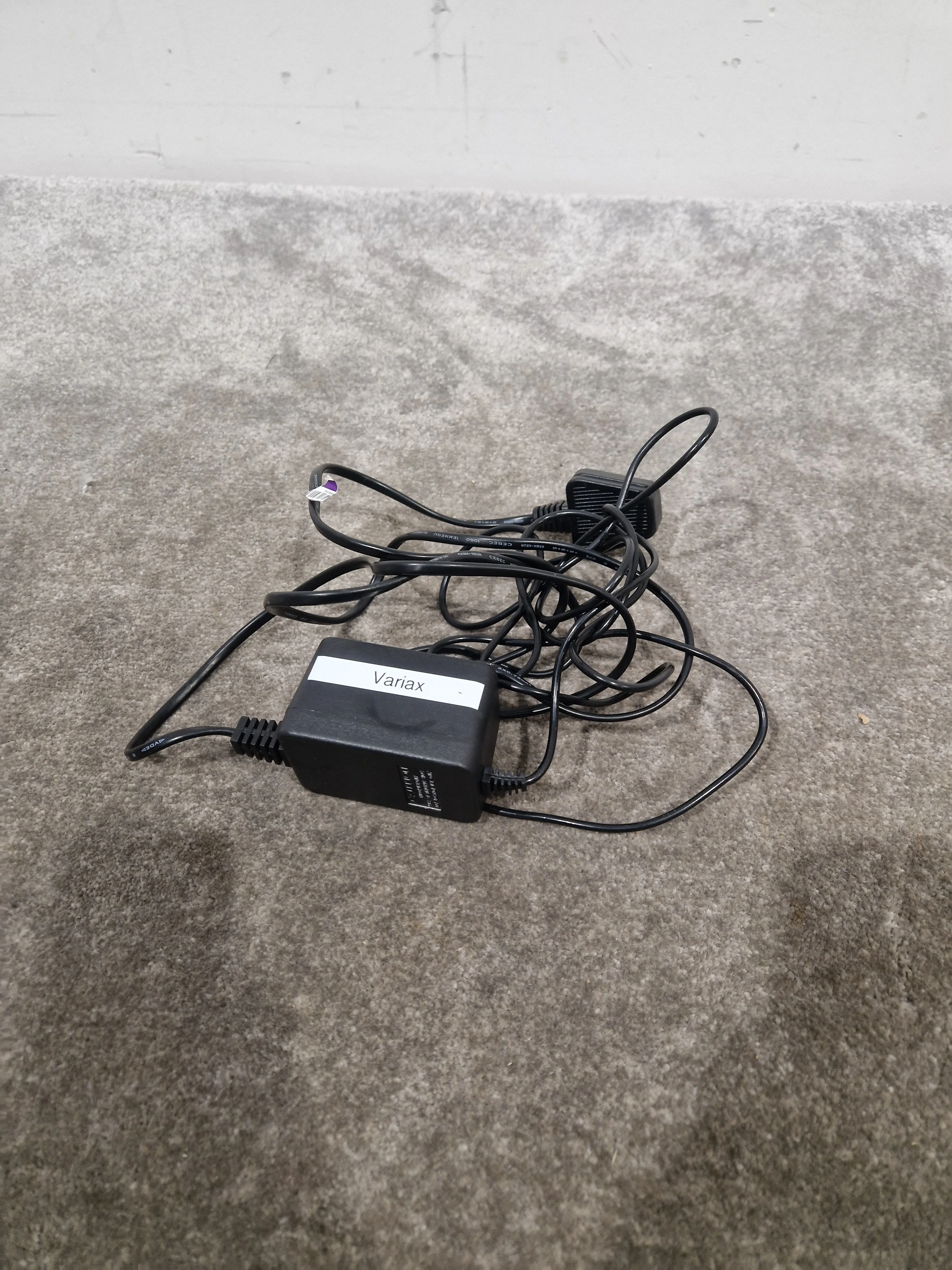Line 6 Variax AC/AC Adaptor Mka-91200uk 9VAC - Reliable Power Supply - Excellent - Image 7